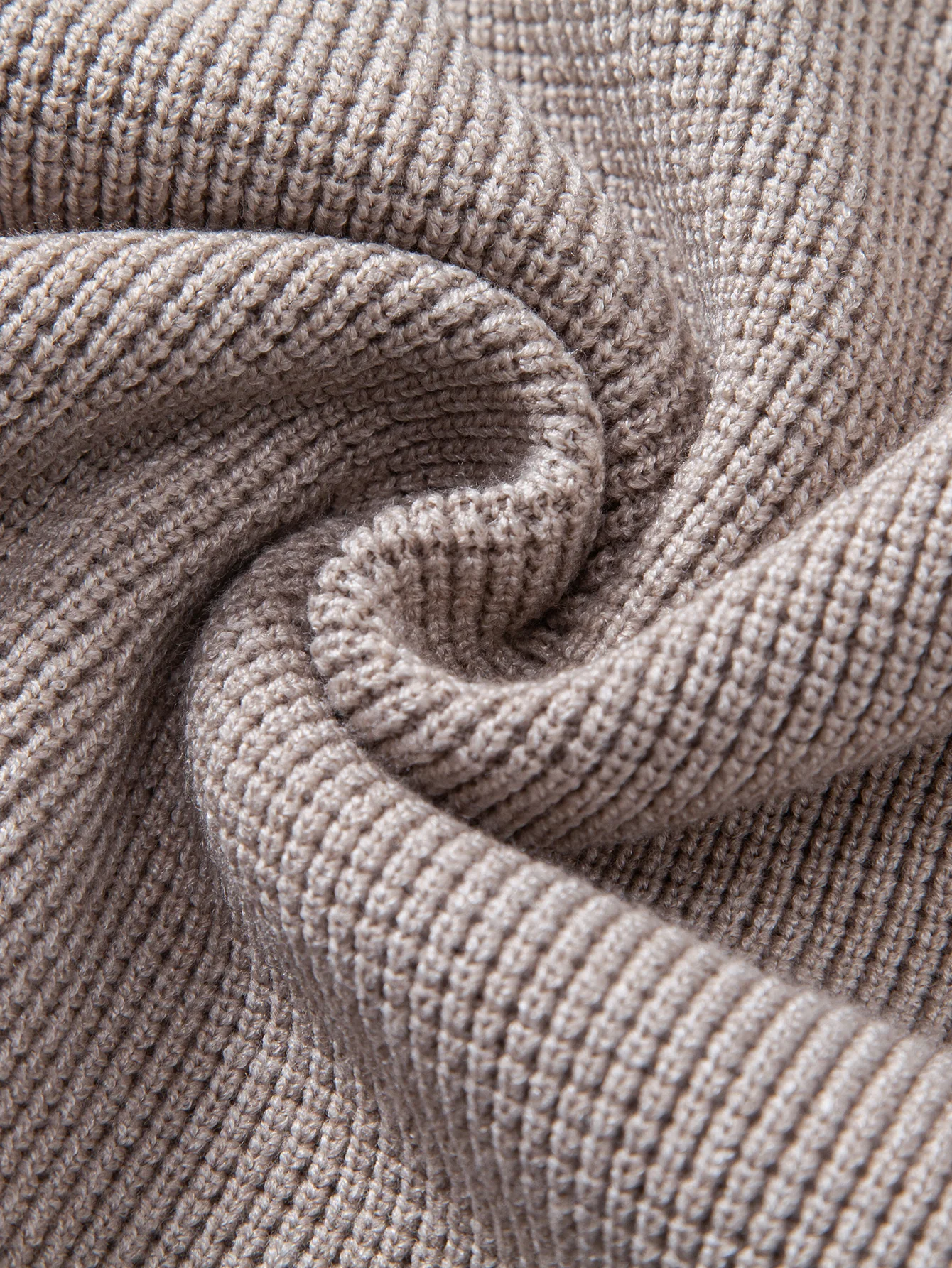 2 In 1 V-Neck Sweater - Image 10