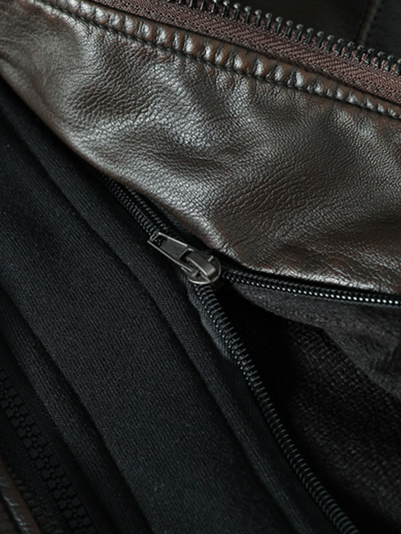2 in 1 PU-Lederjacke mit abnehmbarem Kapuzenverschluss - Image 8