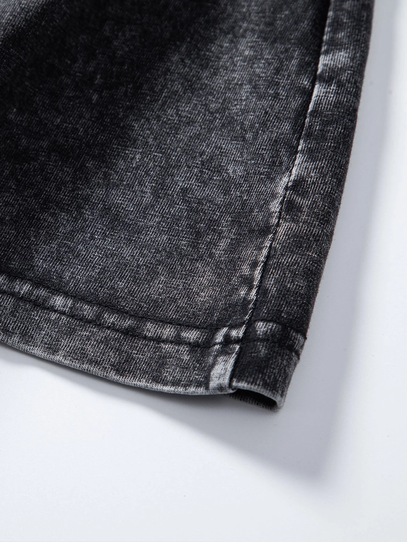 Basic gewaschenes, distressed Drop-Shoulder Oversize T-Shirt - Image 13
