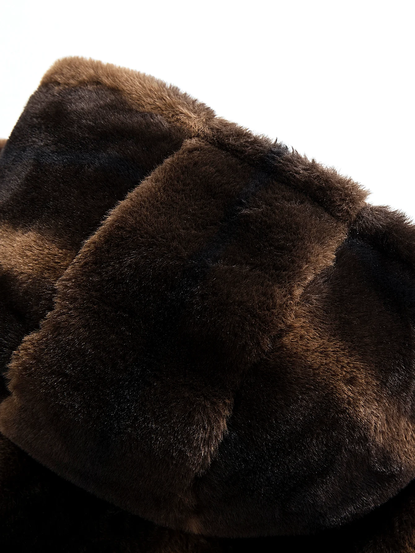 Kapuzenjacke mit Tiermuster aus Kunstfell - Image 7