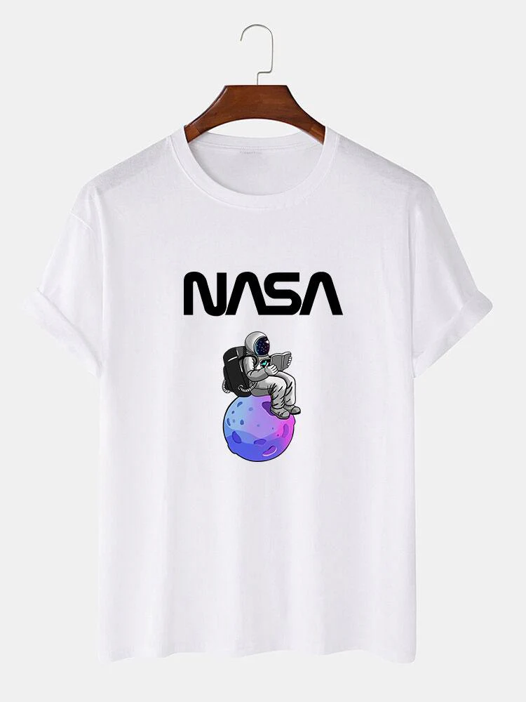 Astronaut Buch lesen Druck T-Shirt - Image 2