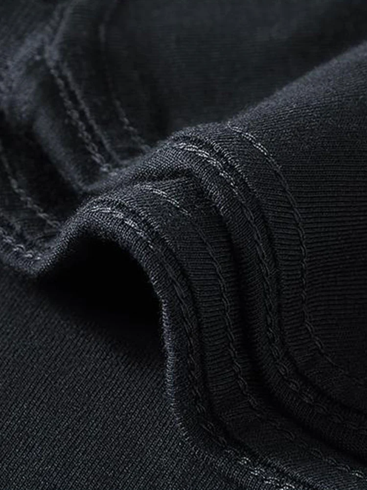 Basic Langarmshirt mit gerippten Bündchen - Image 6