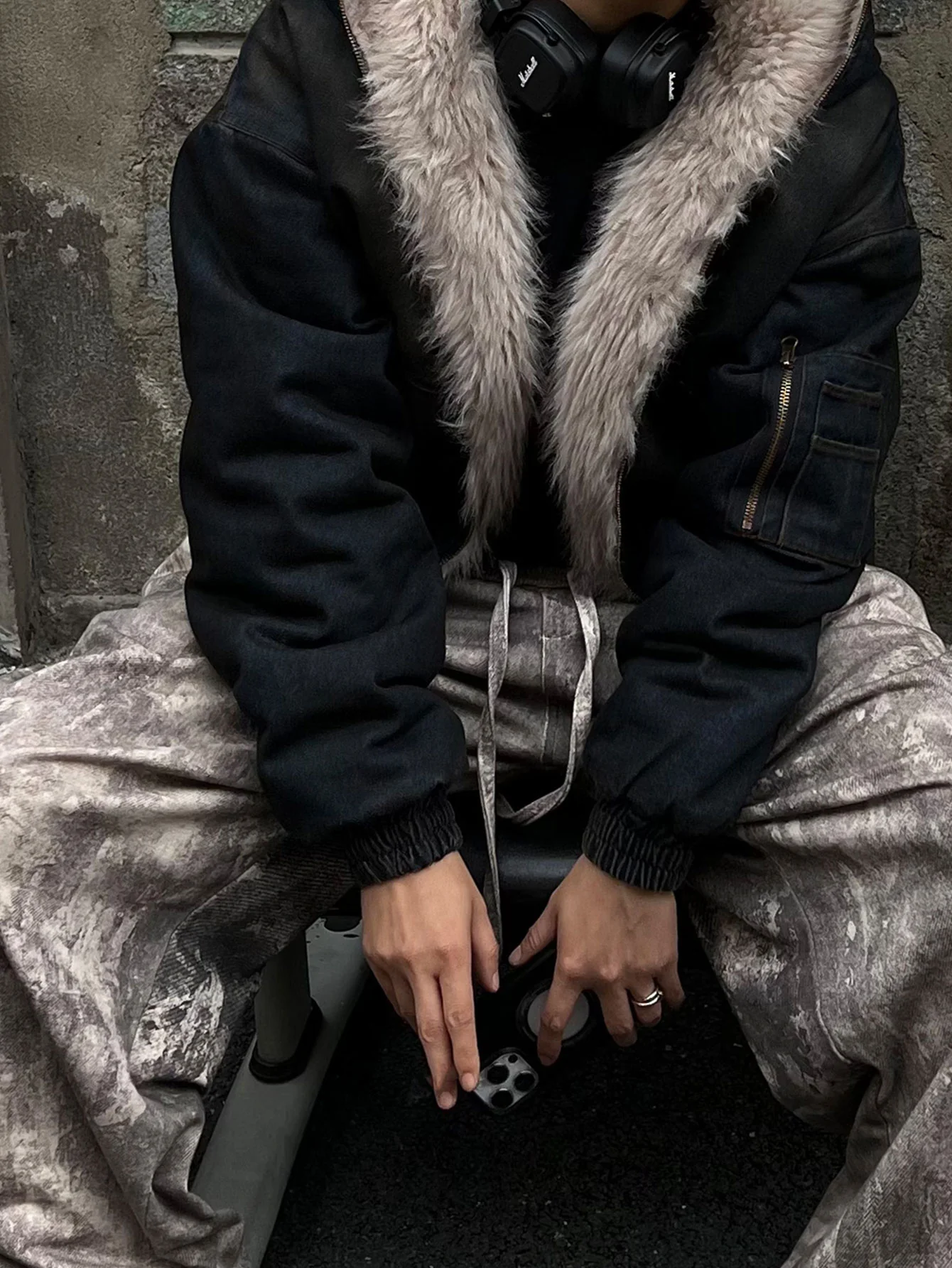 Boxy Kunstpelzkragen Gewaschene Denim Kapuzenjacke - Image 5