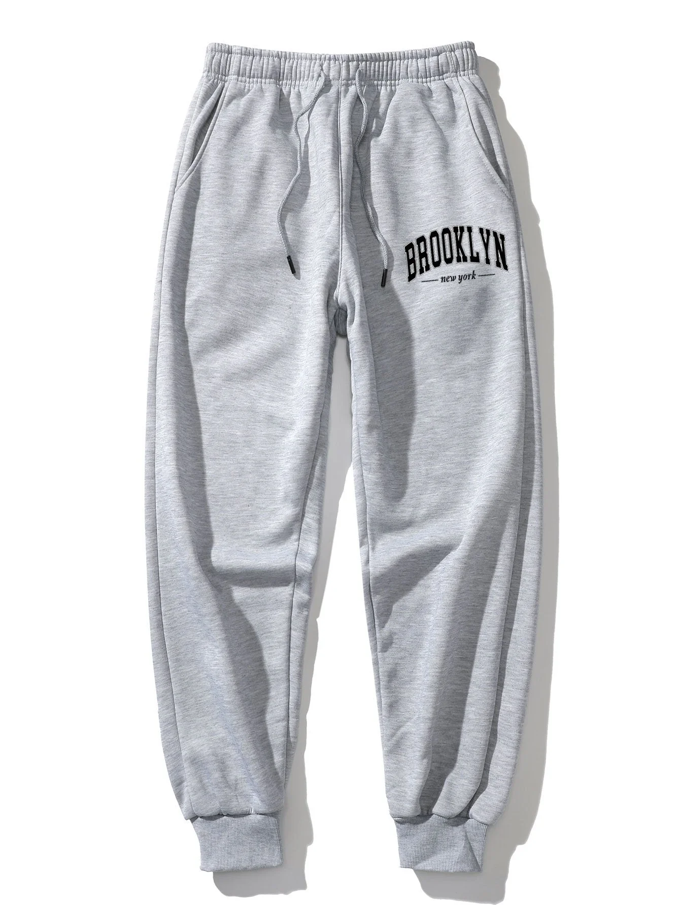 Brooklyn Briefdruck Hoodie & Jogginghose - Image 13
