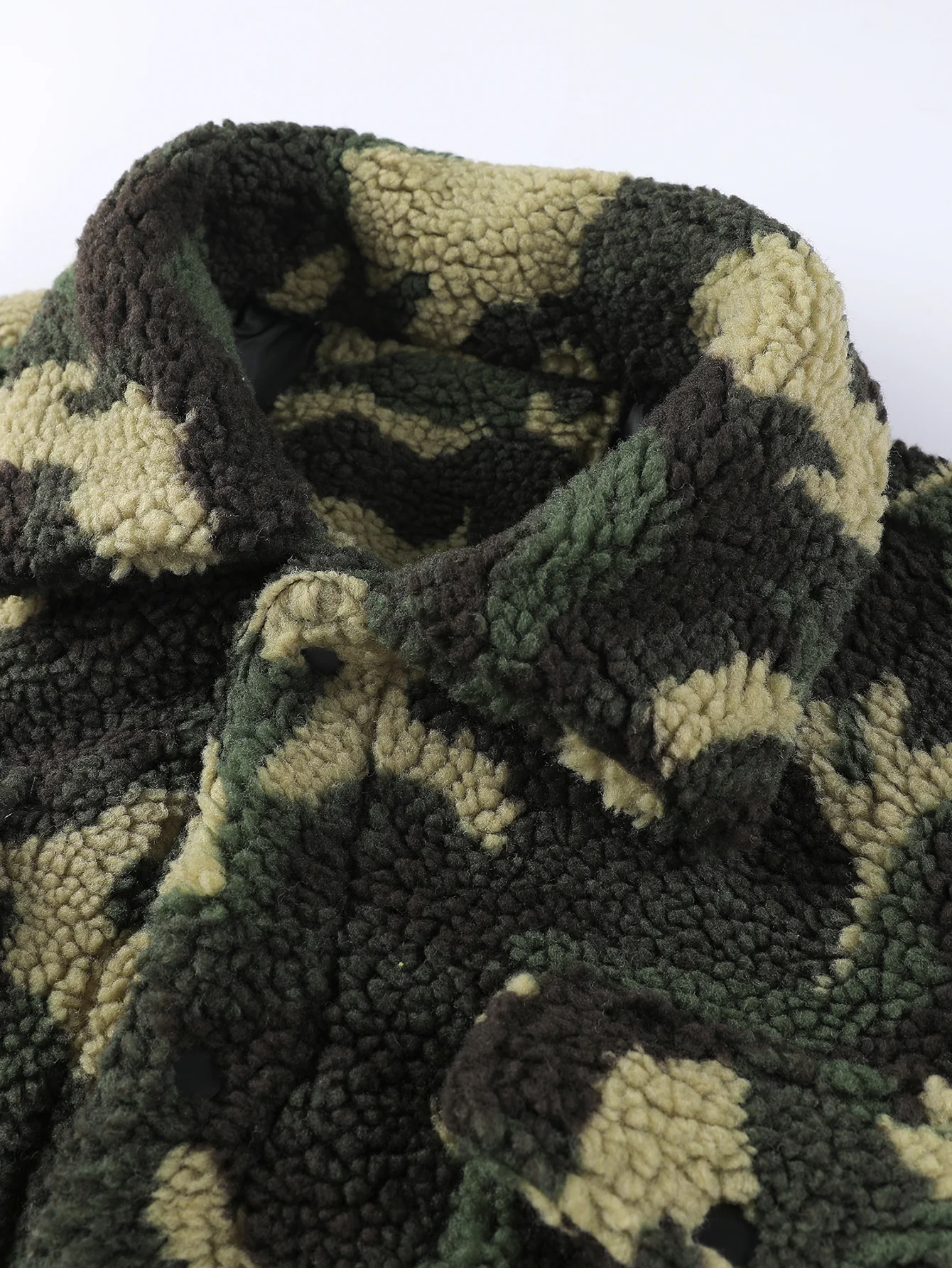 Tarnmuster Teddy-Taschenjacke - Image 3