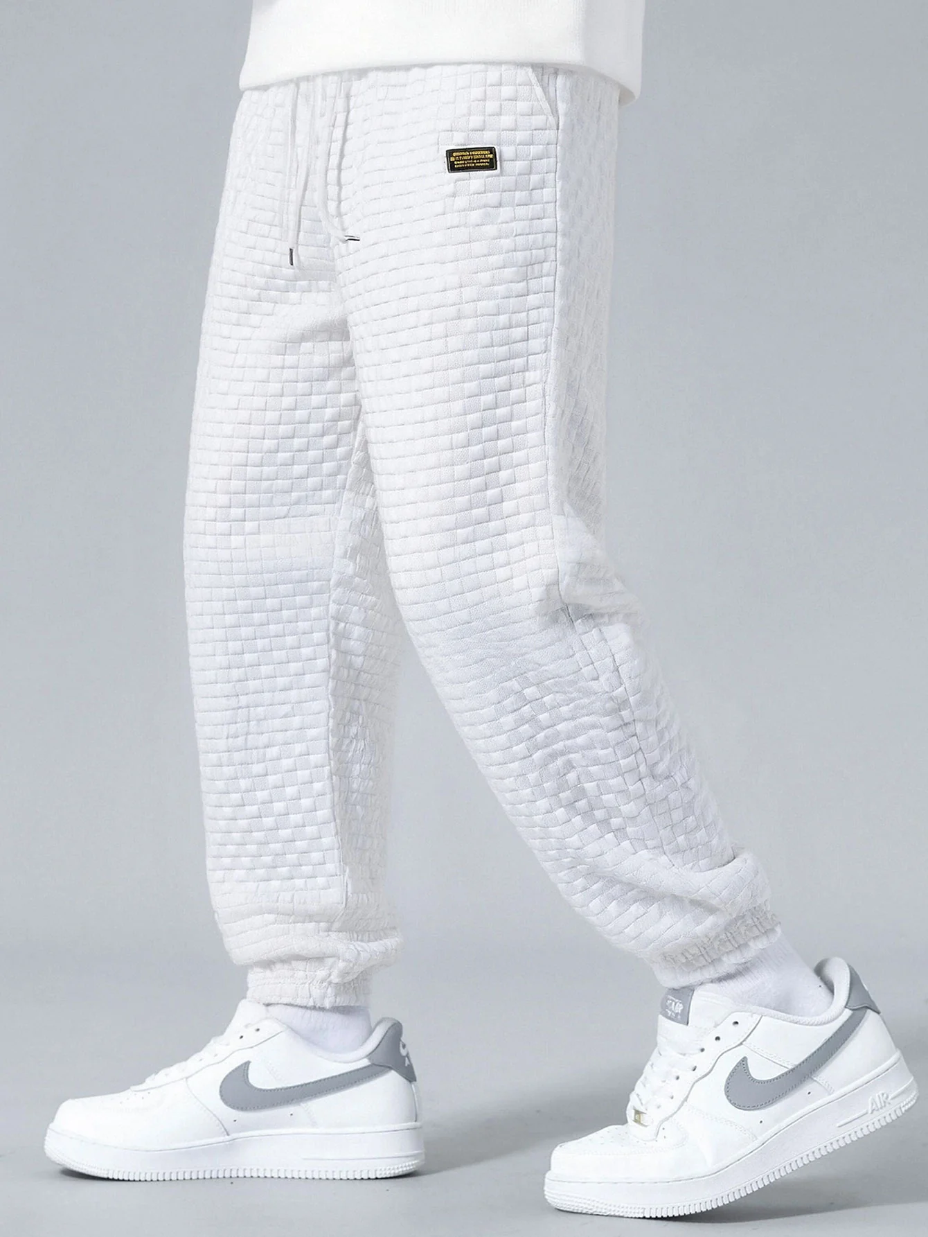 Checkerboard Sleeveless Zip Up Hoodie & Checkerboard Jacquard Jogger Pants - Image 9