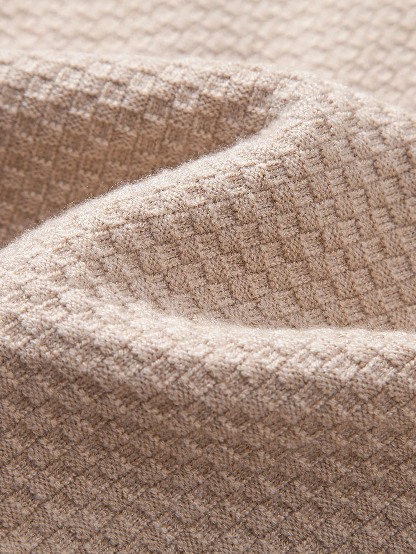 Schachbrettstrukturierter Rollkragenpullover - Image 19