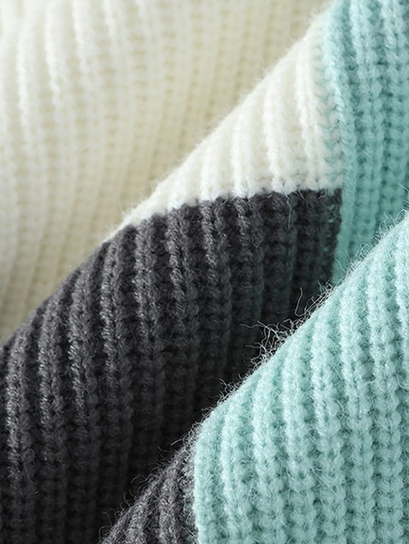 Color Block Crew Neck Sweater - Image 6