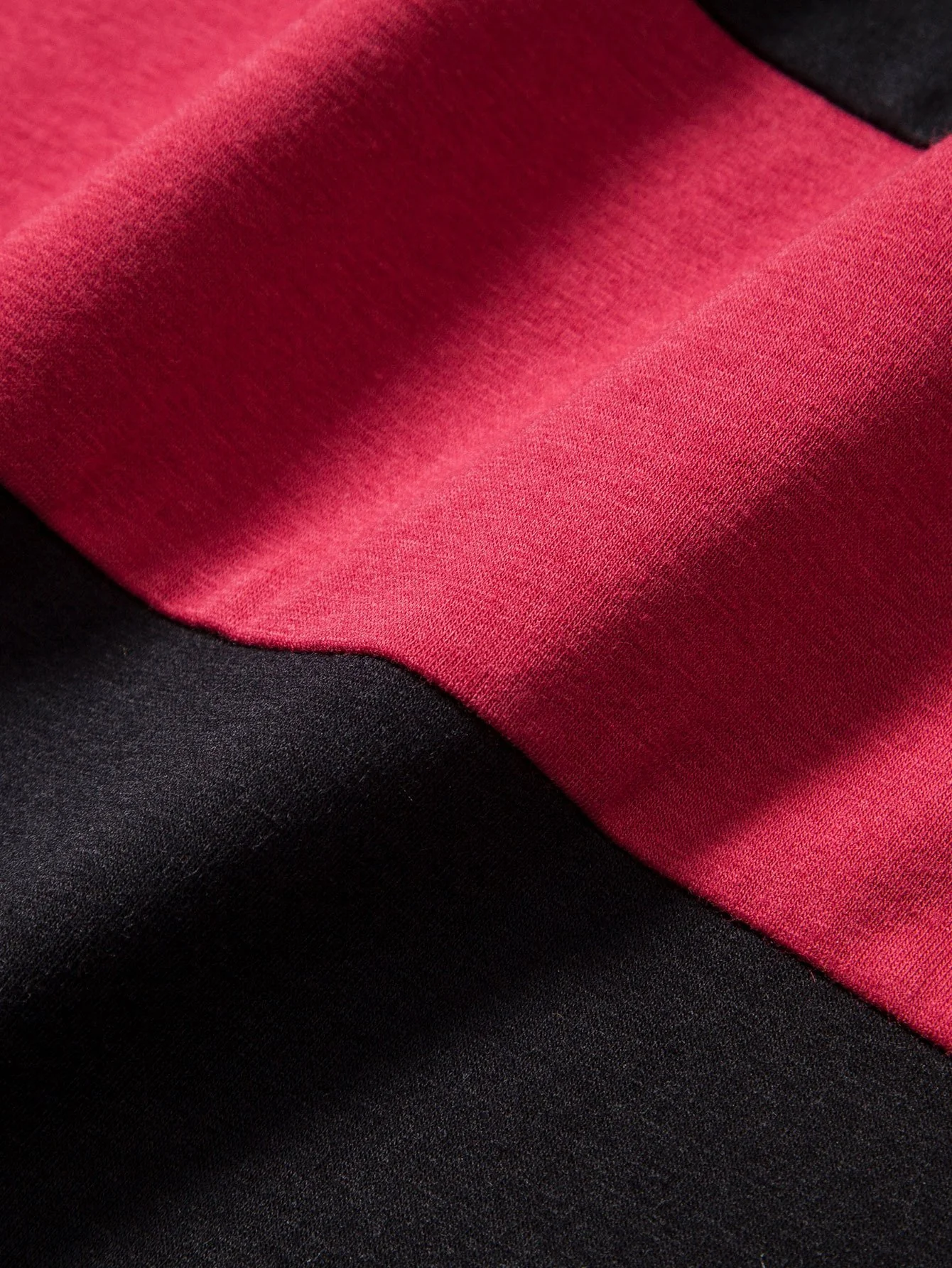 Farbblock-Patchwork-Bogen-Saum-T-Shirt - Image 8