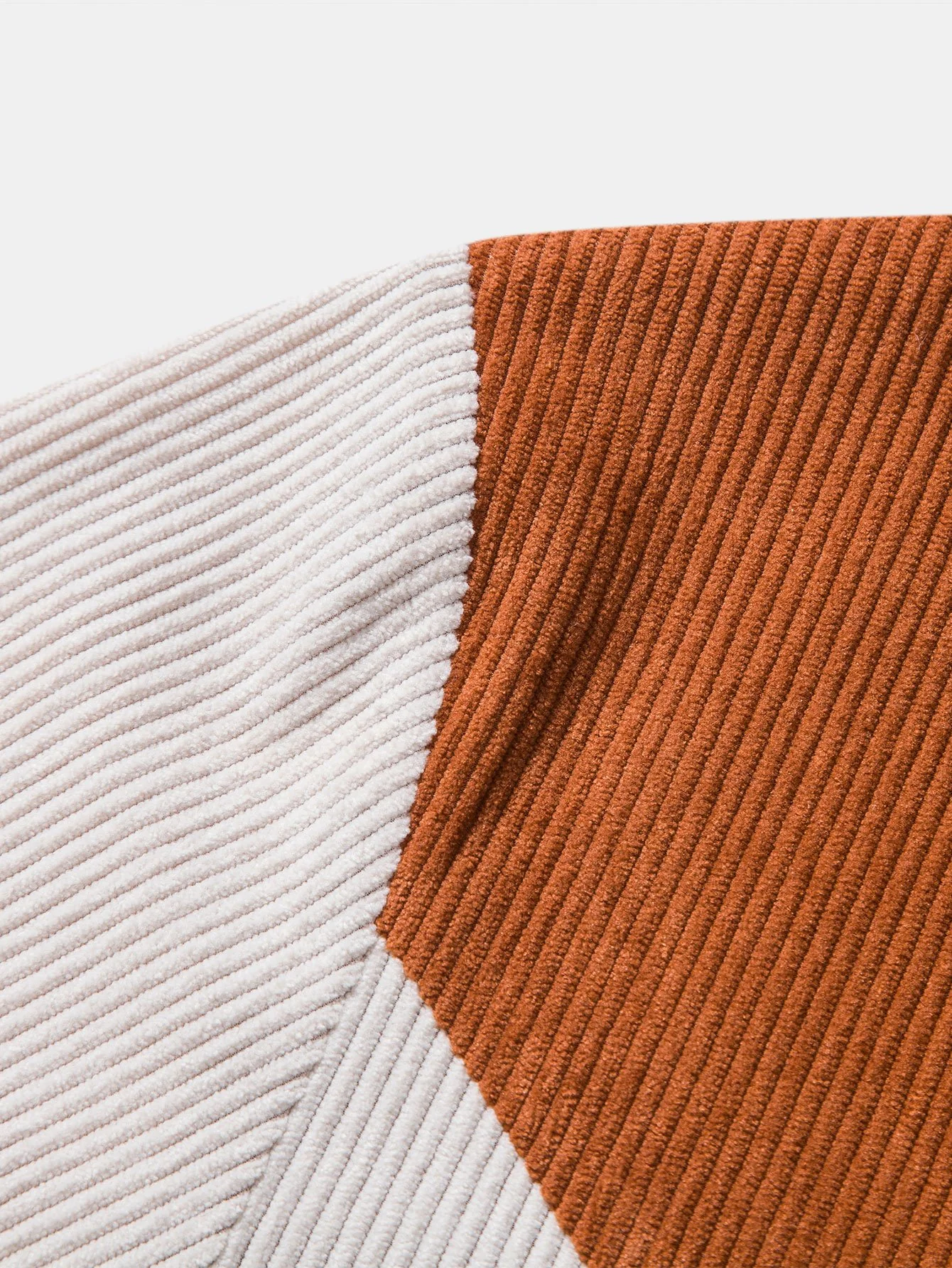 Farbblock Stretch-Cord T-Shirt - Image 3