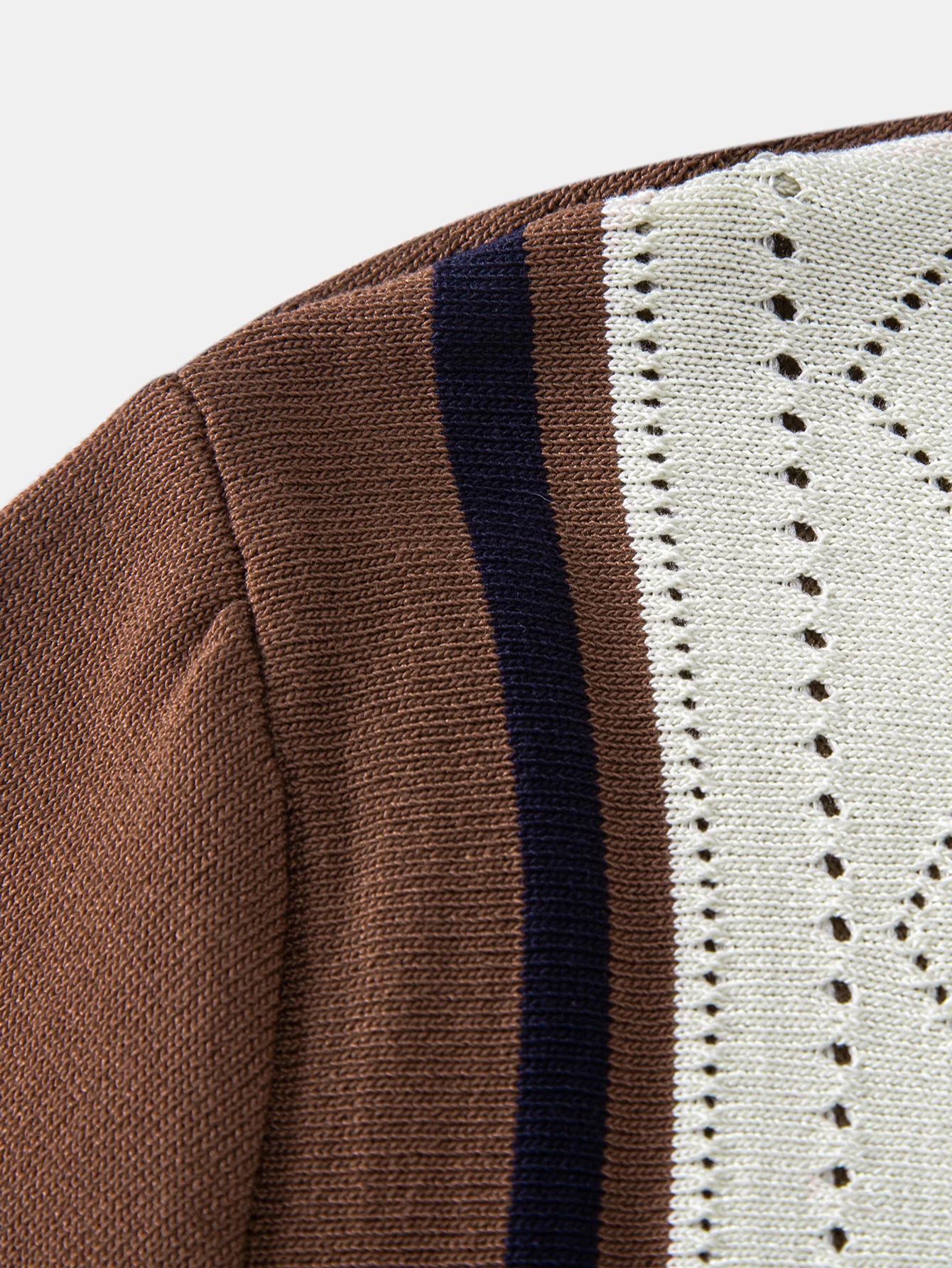Contrast Geometric Zipper Knit Polo - Image 5