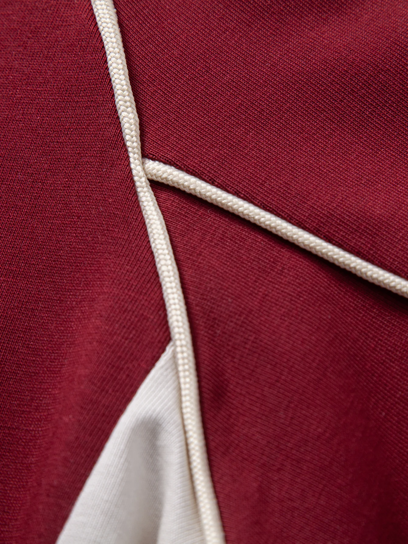 Contrast Piping V-Neck Raglan Sleeve T-Shirt - Image 13