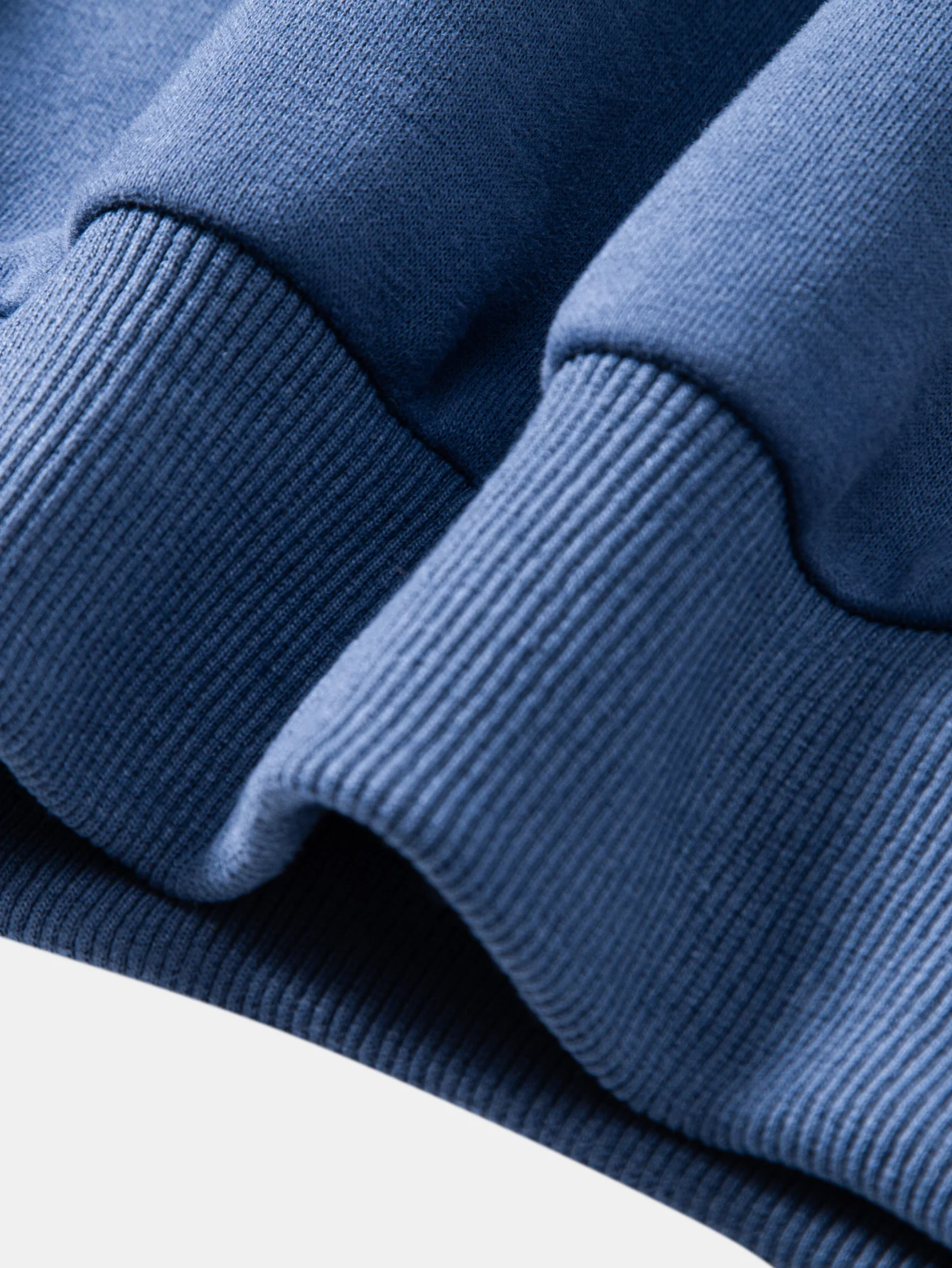 Sweatshirt mit kontrastierendem Poloshirts-Kragen - Image 15