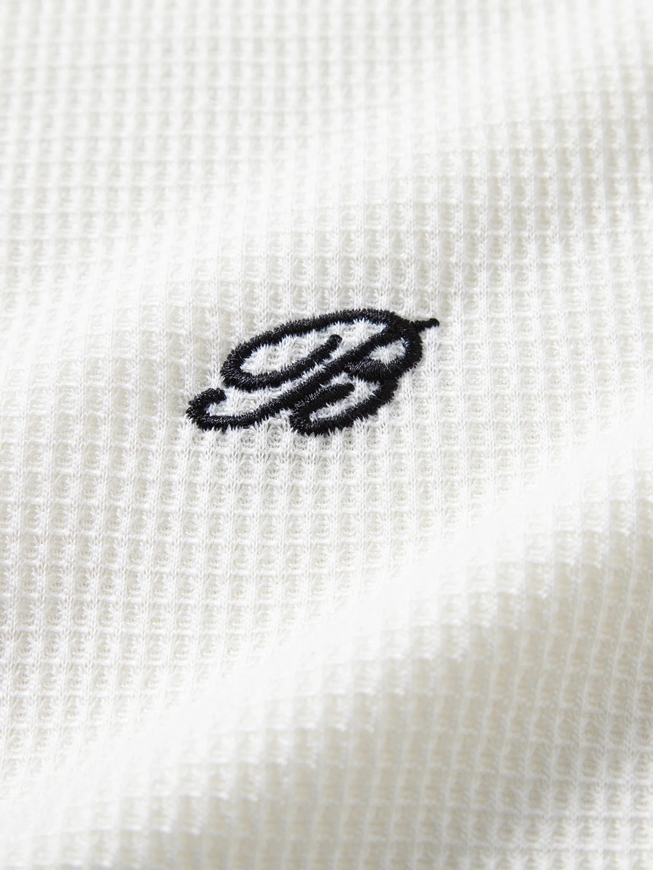 Contrast Trim Waffle Ringer T-Shirt & Elastic Waist Chino Shorts - Image 12