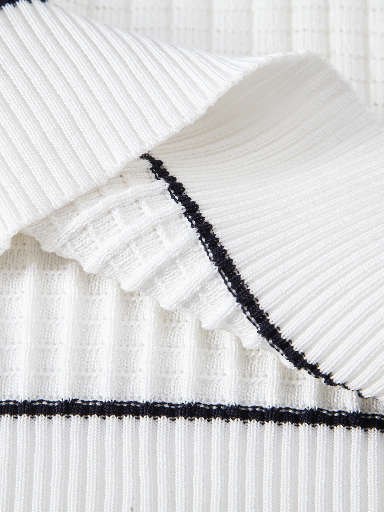 Contrast Trim Waffle Zipper Knit Polo - Image 11