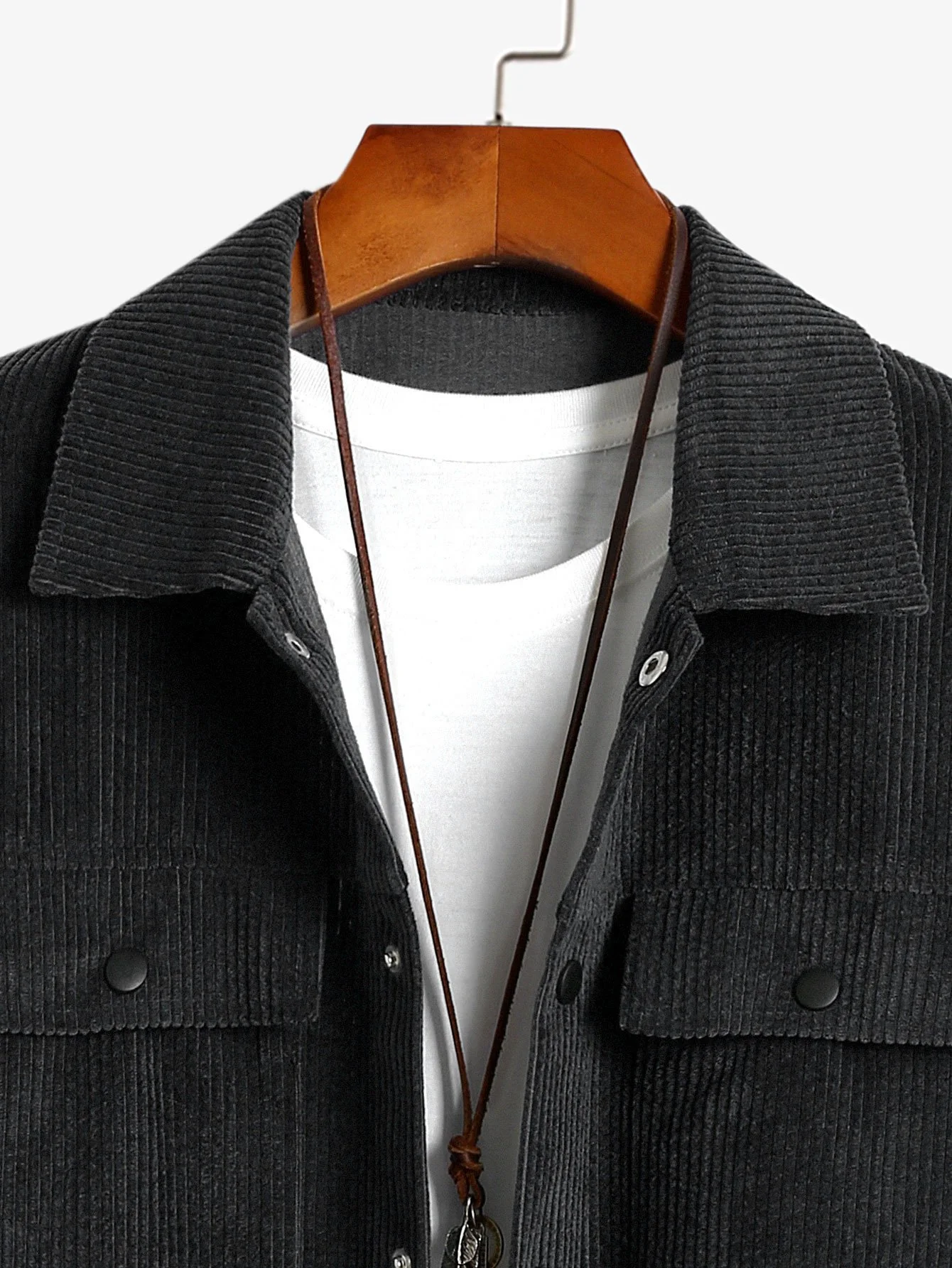 Cord-Jacke mit Taschen & Kord-Cargo-Jogginghosen mit Kordelzug - Image 4