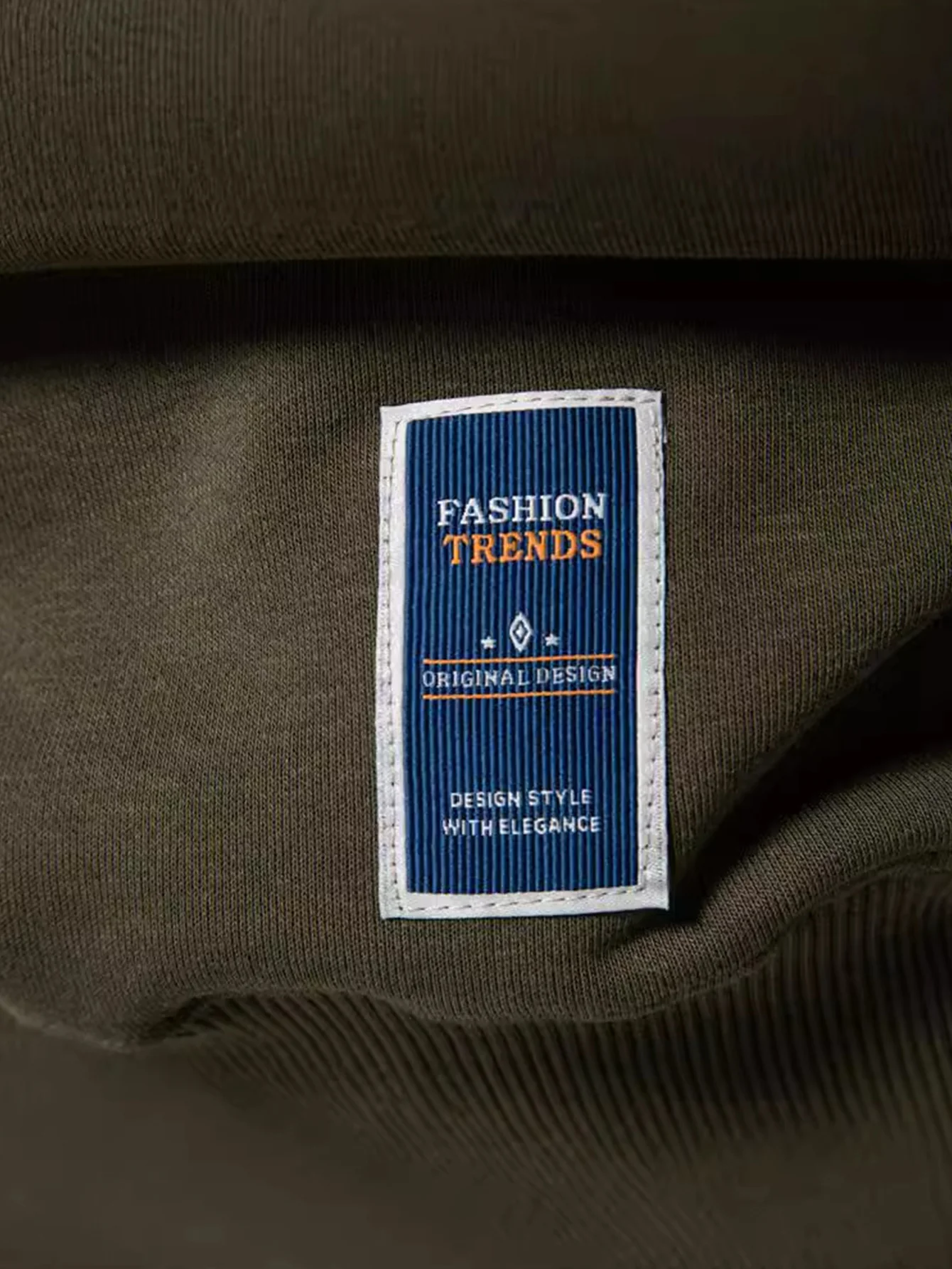 Sweatshirt mit Rundhalsausschnitt - Image 17