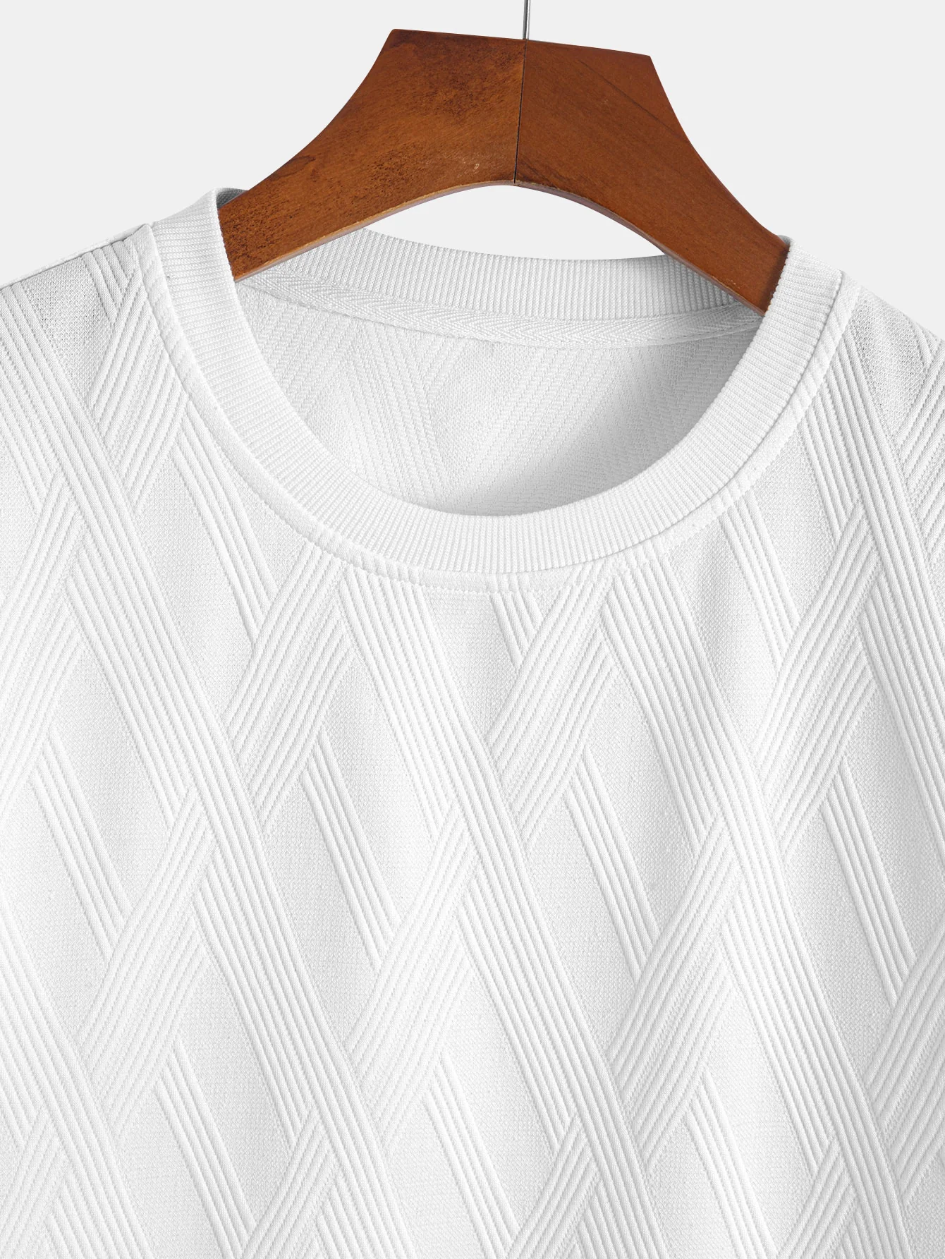 Diamant-Jacquard-Bogen-Saum-T-Shirt - Image 7