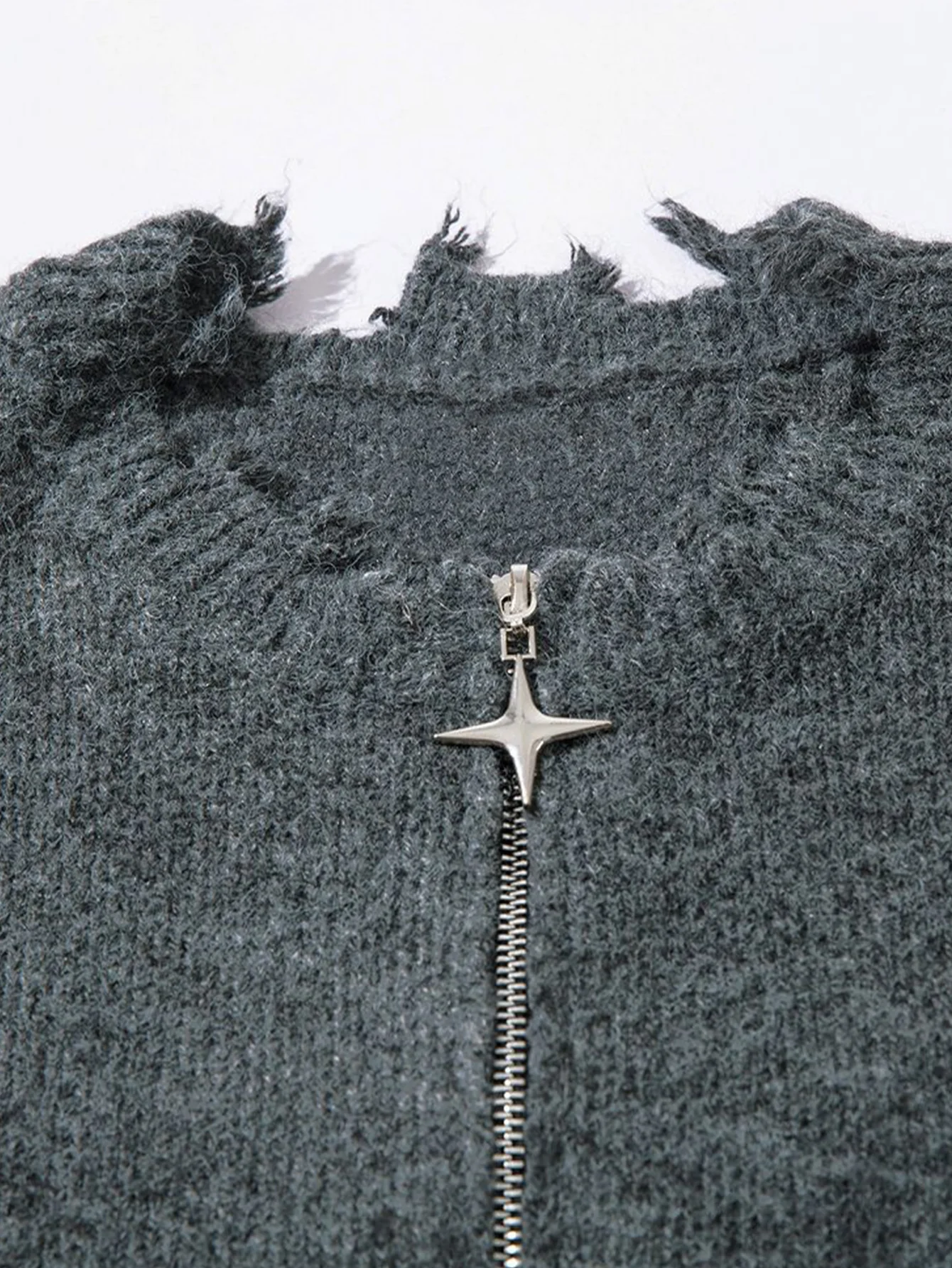 Verwaschener Strickpullover mit Viertel-Reißverschluss - Image 4