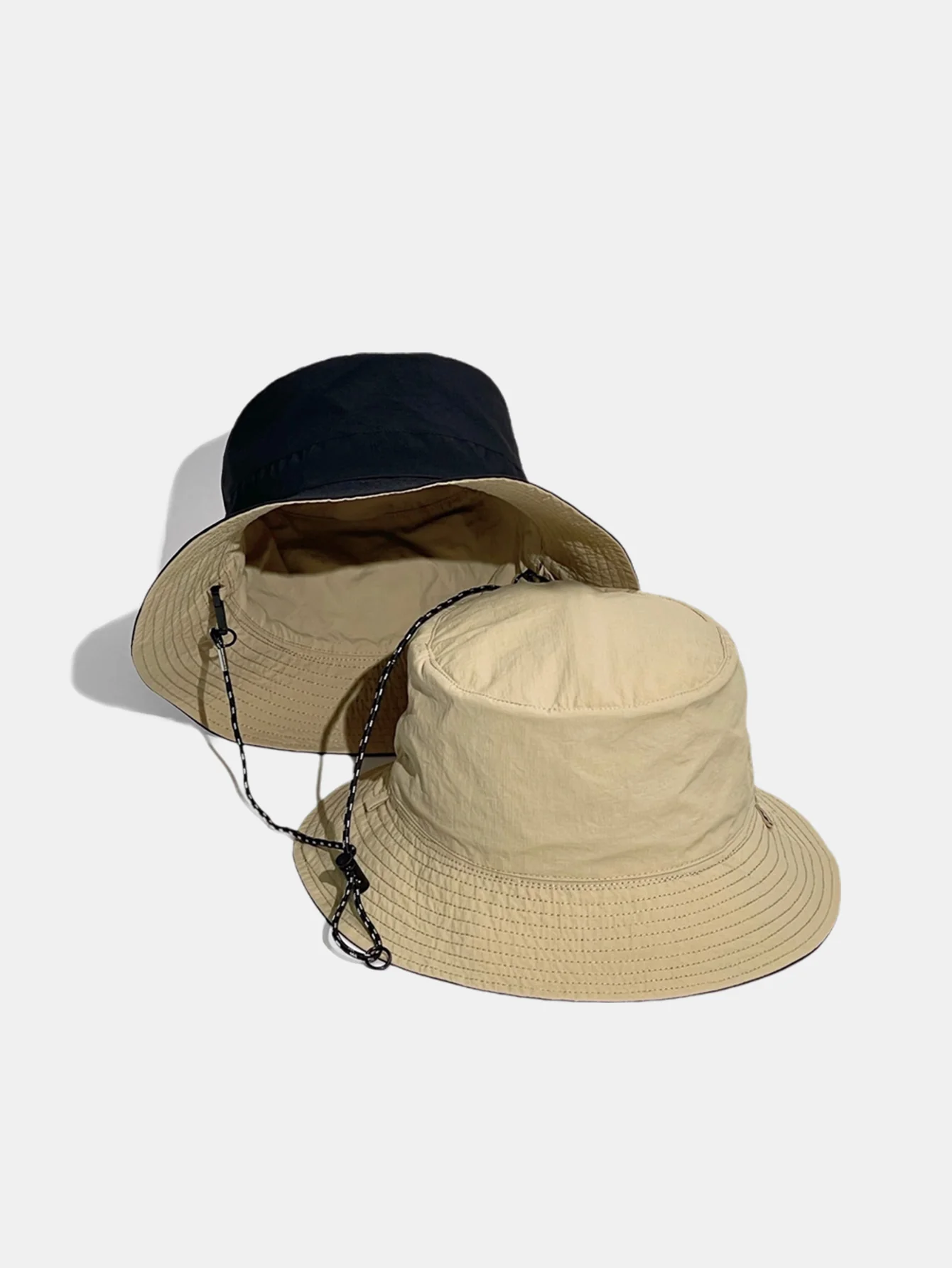 Doppelseitige wendbare Bucket Hat mit Kinnriemen - Image 7