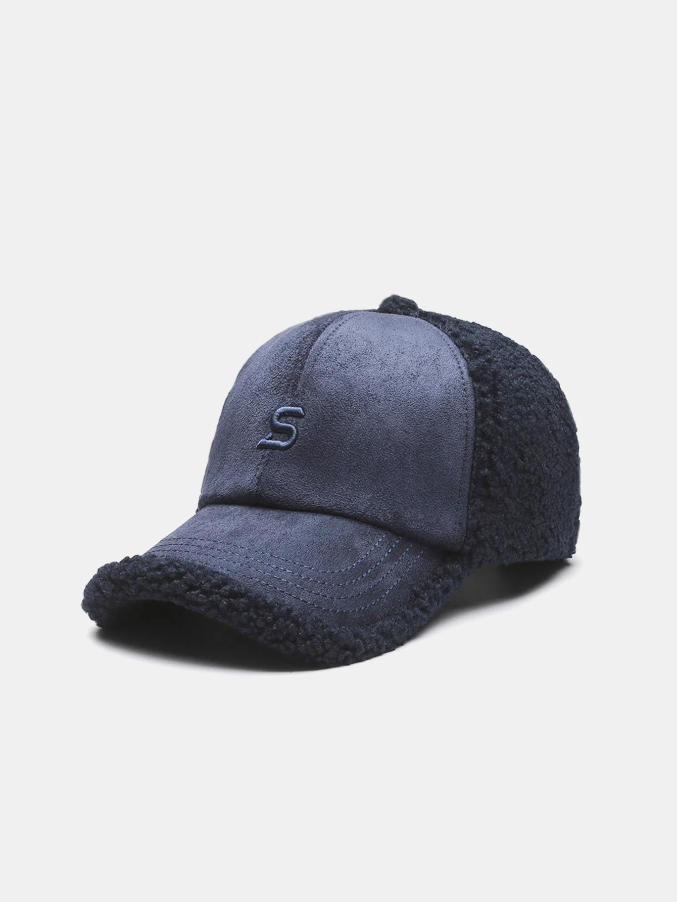 Bestickte Buchstaben Plüsch Warme Baseballmütze - Image 4