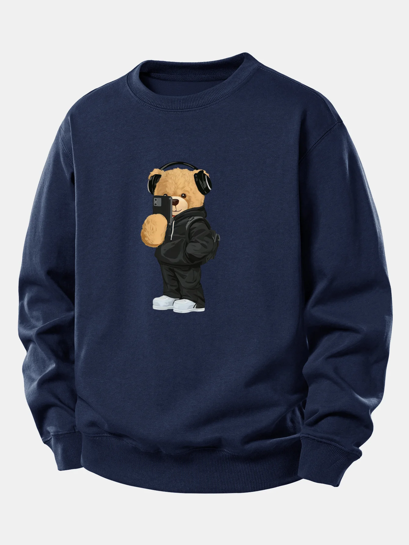 Fashion Bear Taking Photo Print Relax Fit Sweatshirt - Image 7