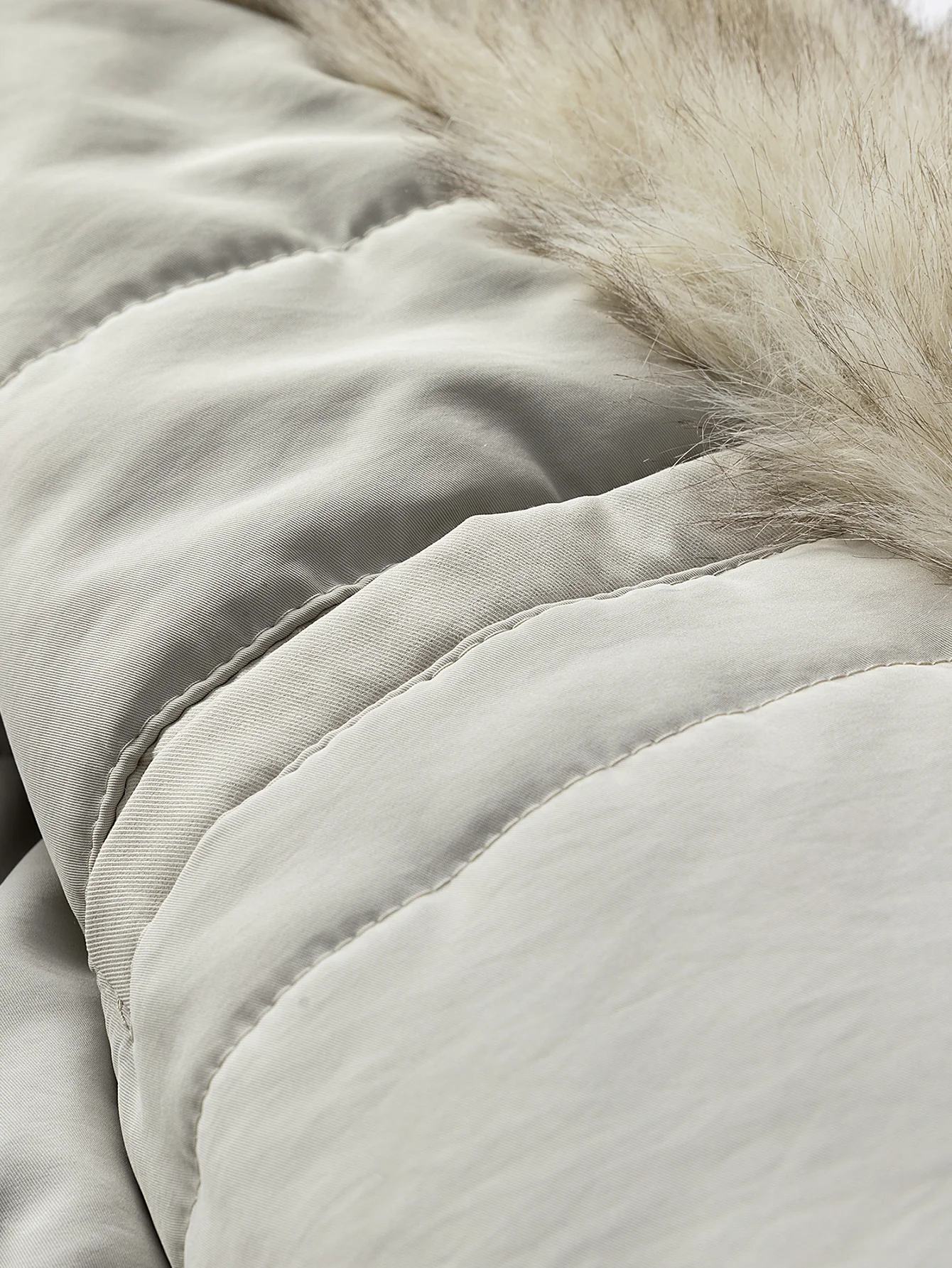 Oversize Faux Fur Collar Bomber Jacket - Image 12