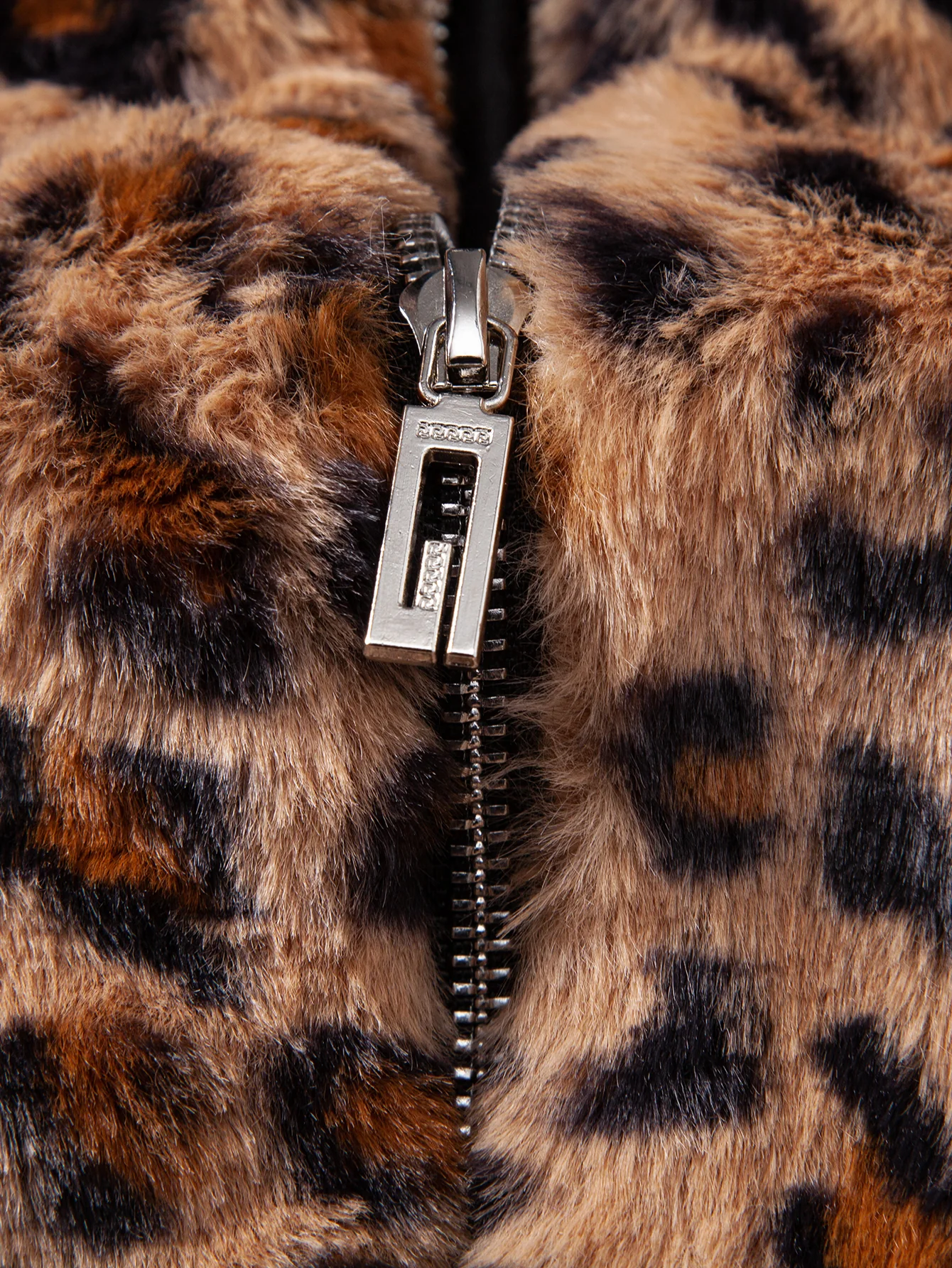 Faux Fur Leopard Zip Up Hooded Coat - Image 9