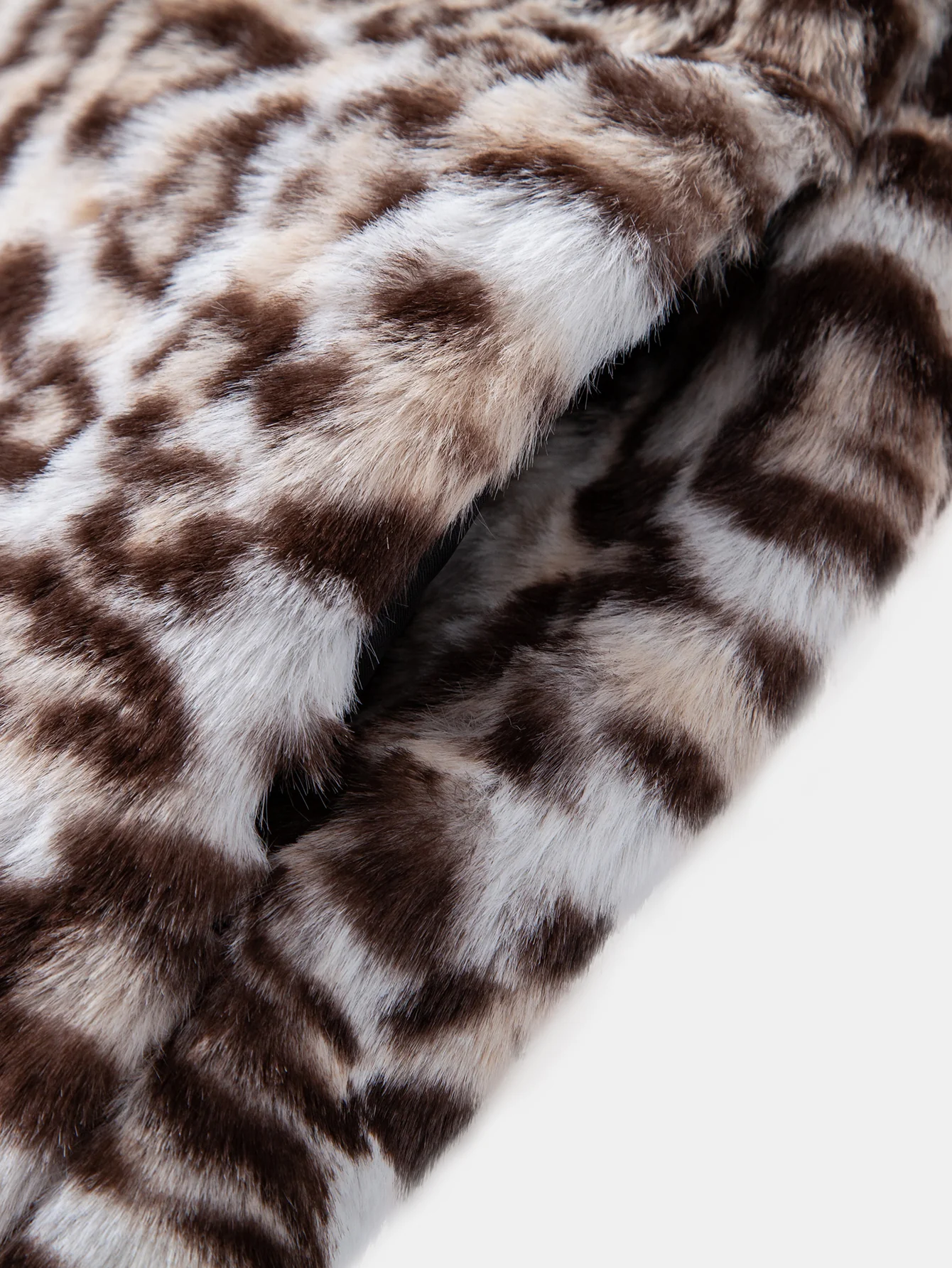 Faux Fur Leopard Zip Up Hooded Vest - Image 5