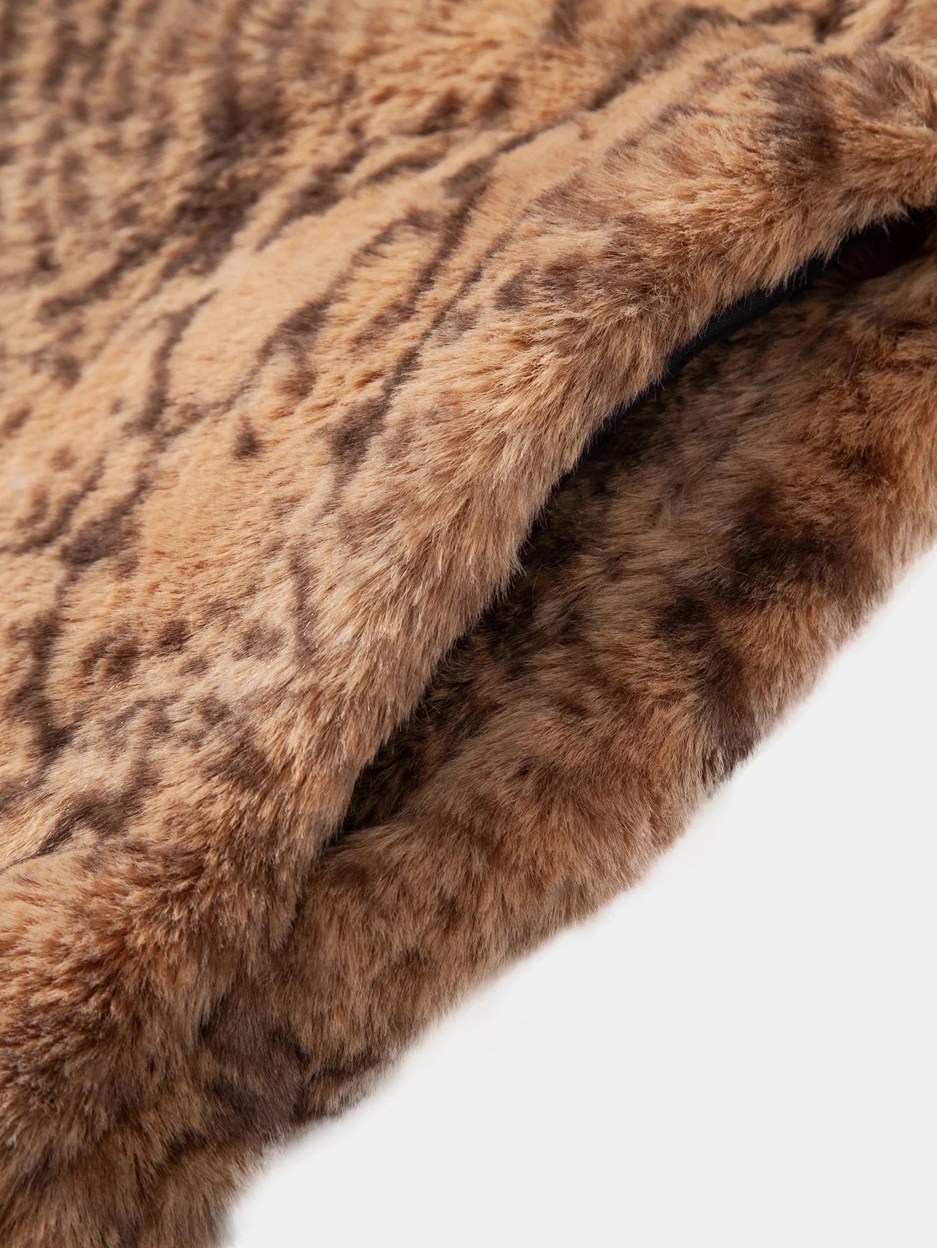 Faux Fur Serpentine Hooded Vest - Image 5