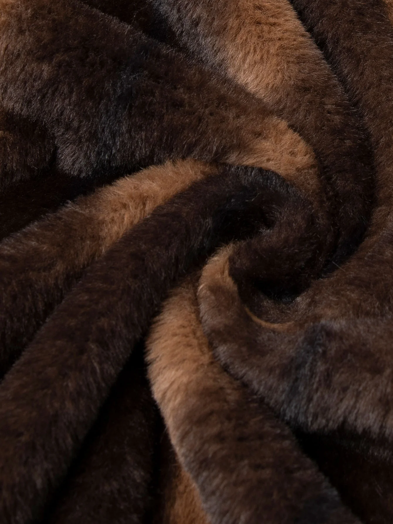 Faux Fur Zipper Jacket - Image 11