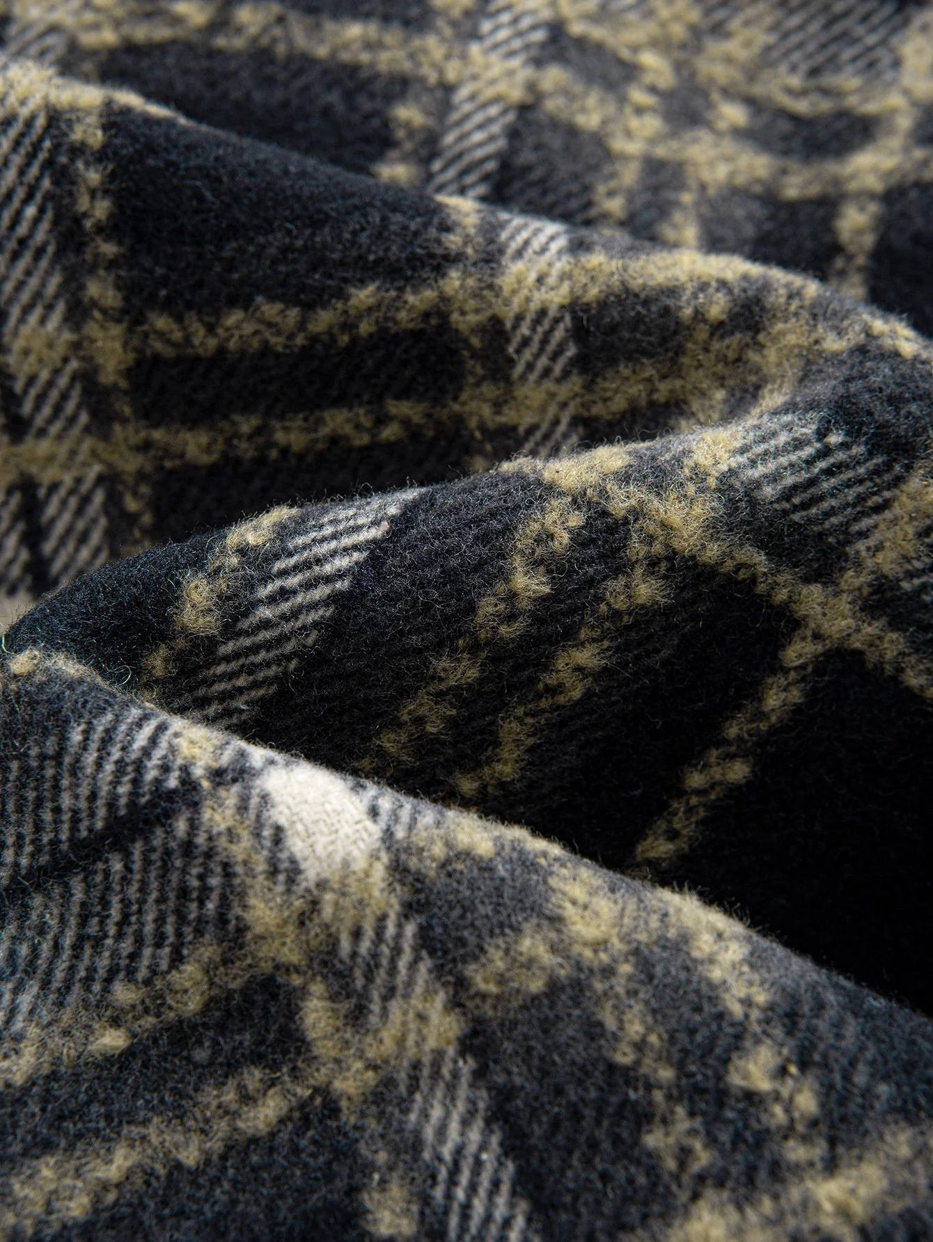 Flanellkarierte Jacke - Image 10
