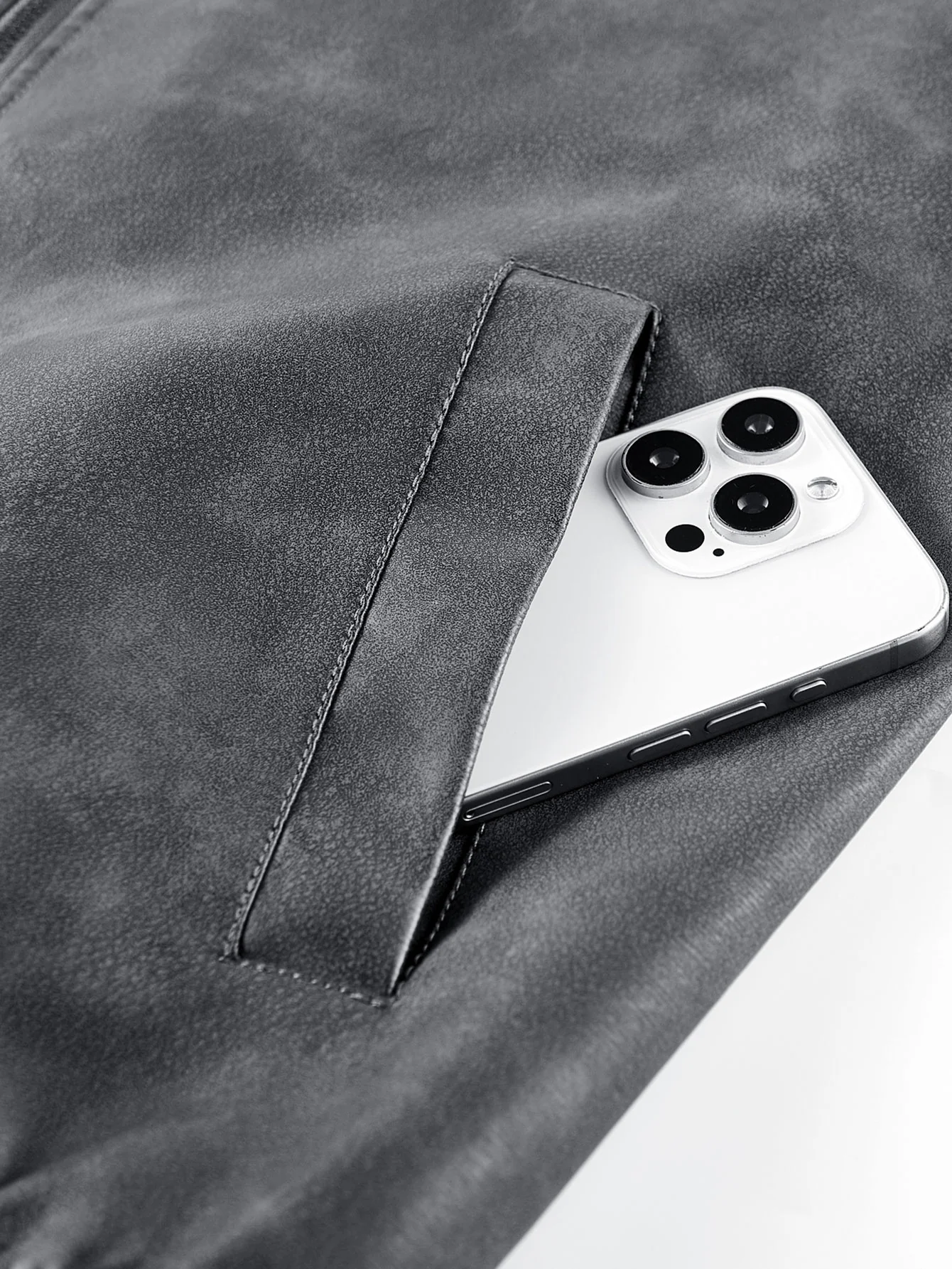 Fleecegefütterte gewaschene distressed Leder-Bomberjacke - Image 6