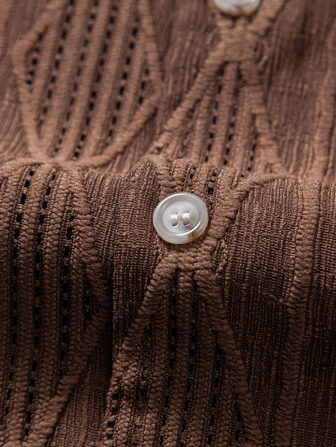 Geometrisches Jacquard-Cuban-Shirt & Leinen-Baumwoll-Mix Cropped-Hosen - Image 17