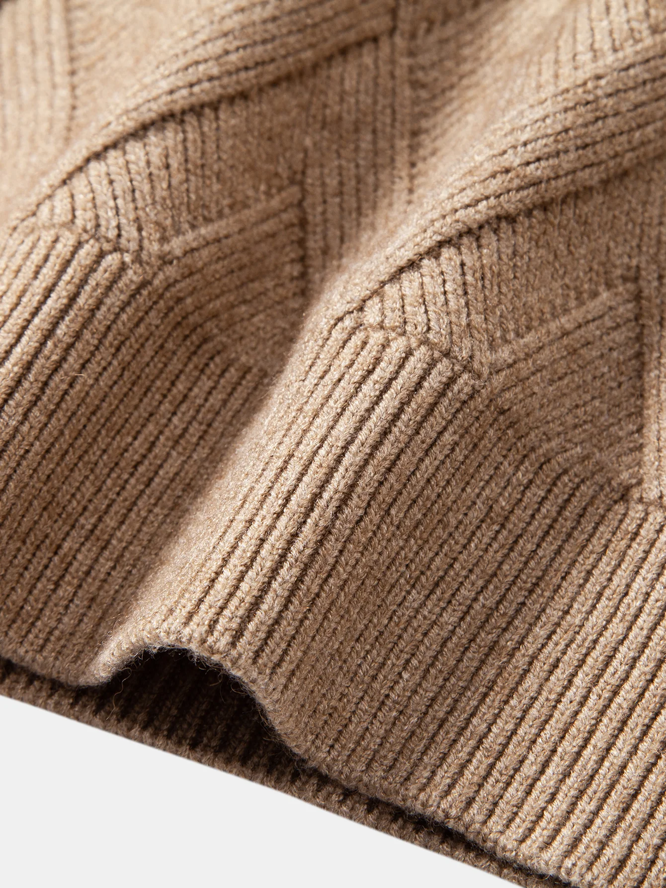 Schwerer geometrischer Jacquard-Pullover mit Stehkragen - Image 13