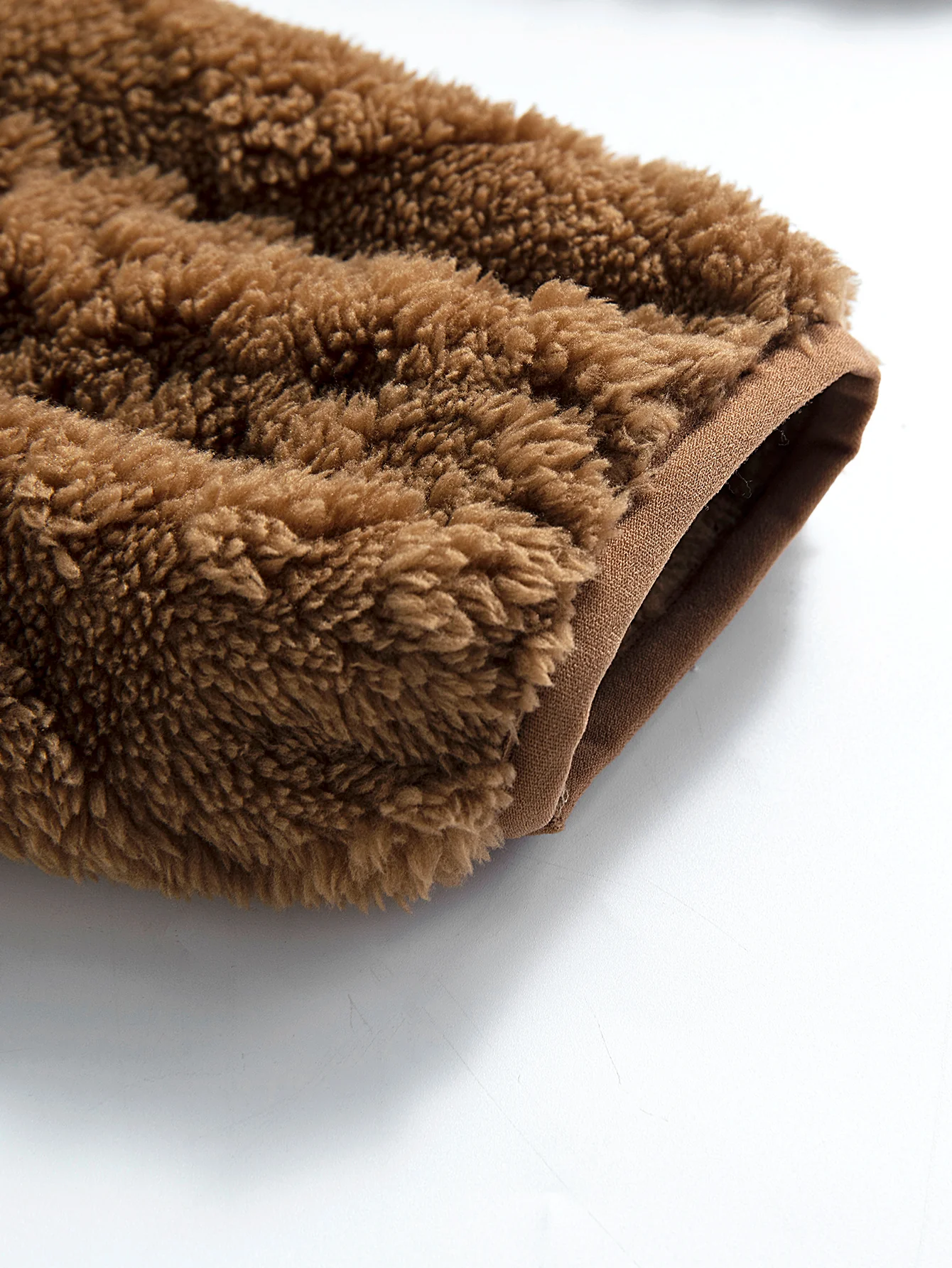 Geometrische Jacquard Teddyjacke - Image 9