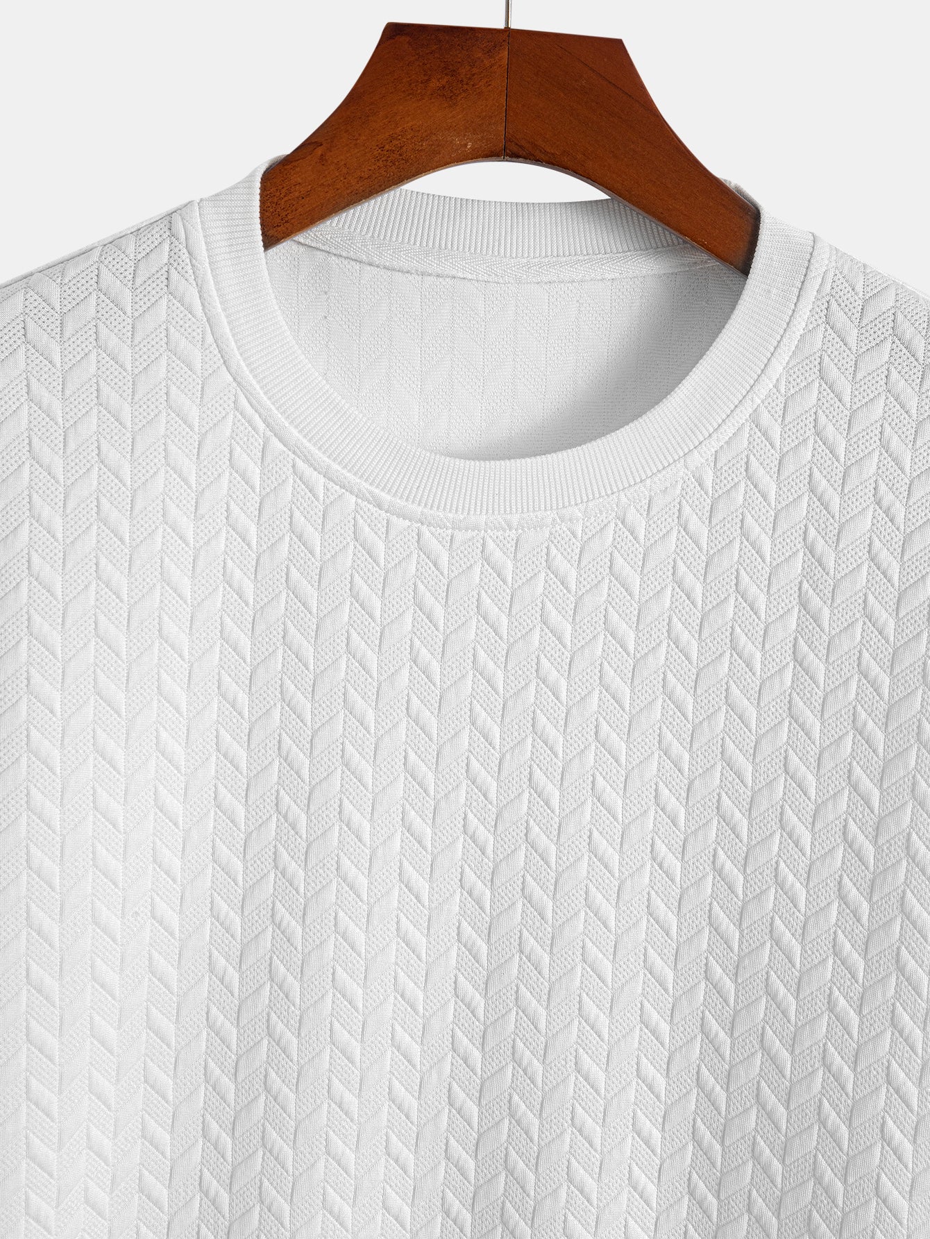 Jacquard-Strukturierter Bogen-Saum T-Shirt - Image 7