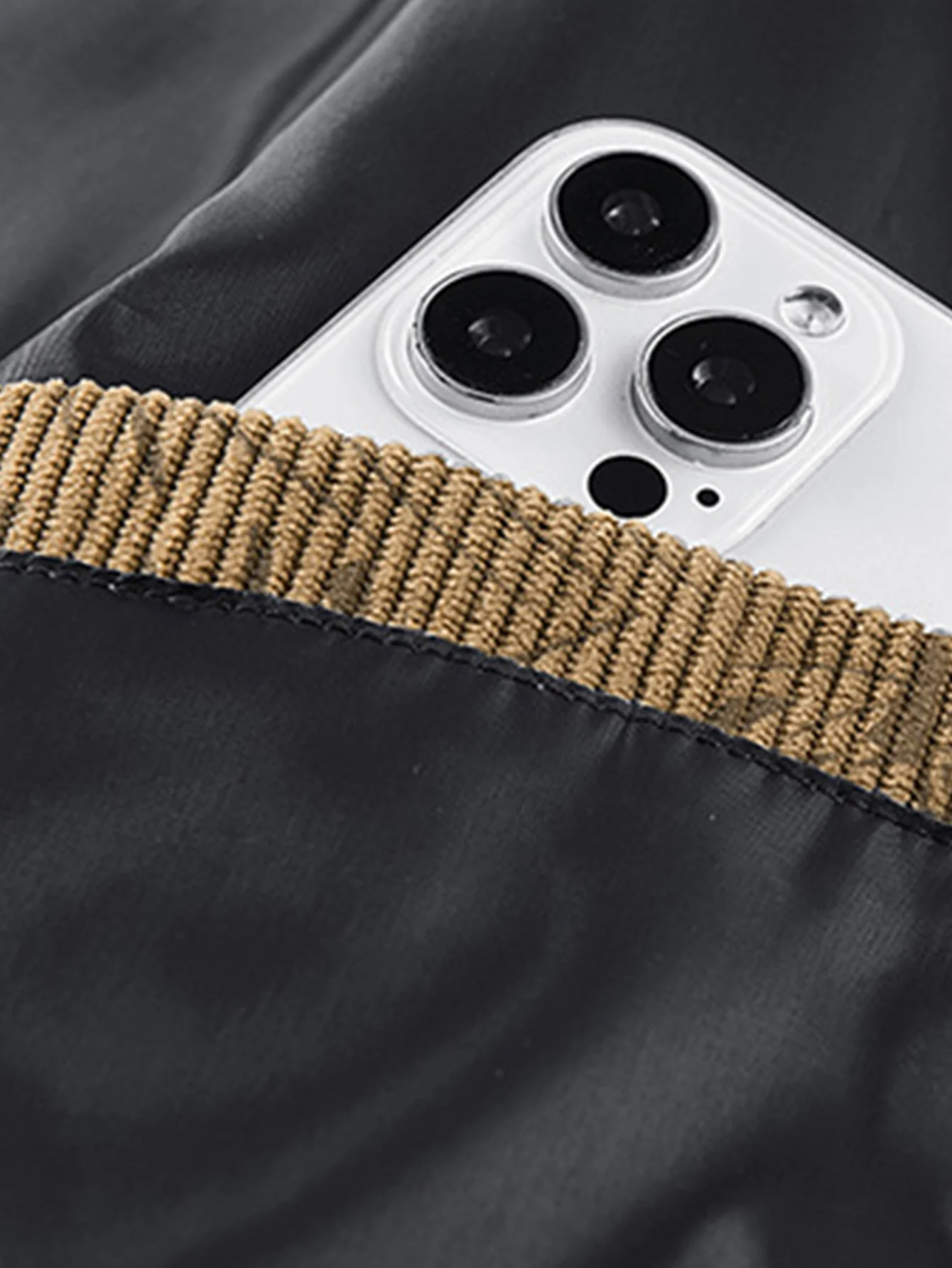 Cordjacke mit Blattmuster - Image 12