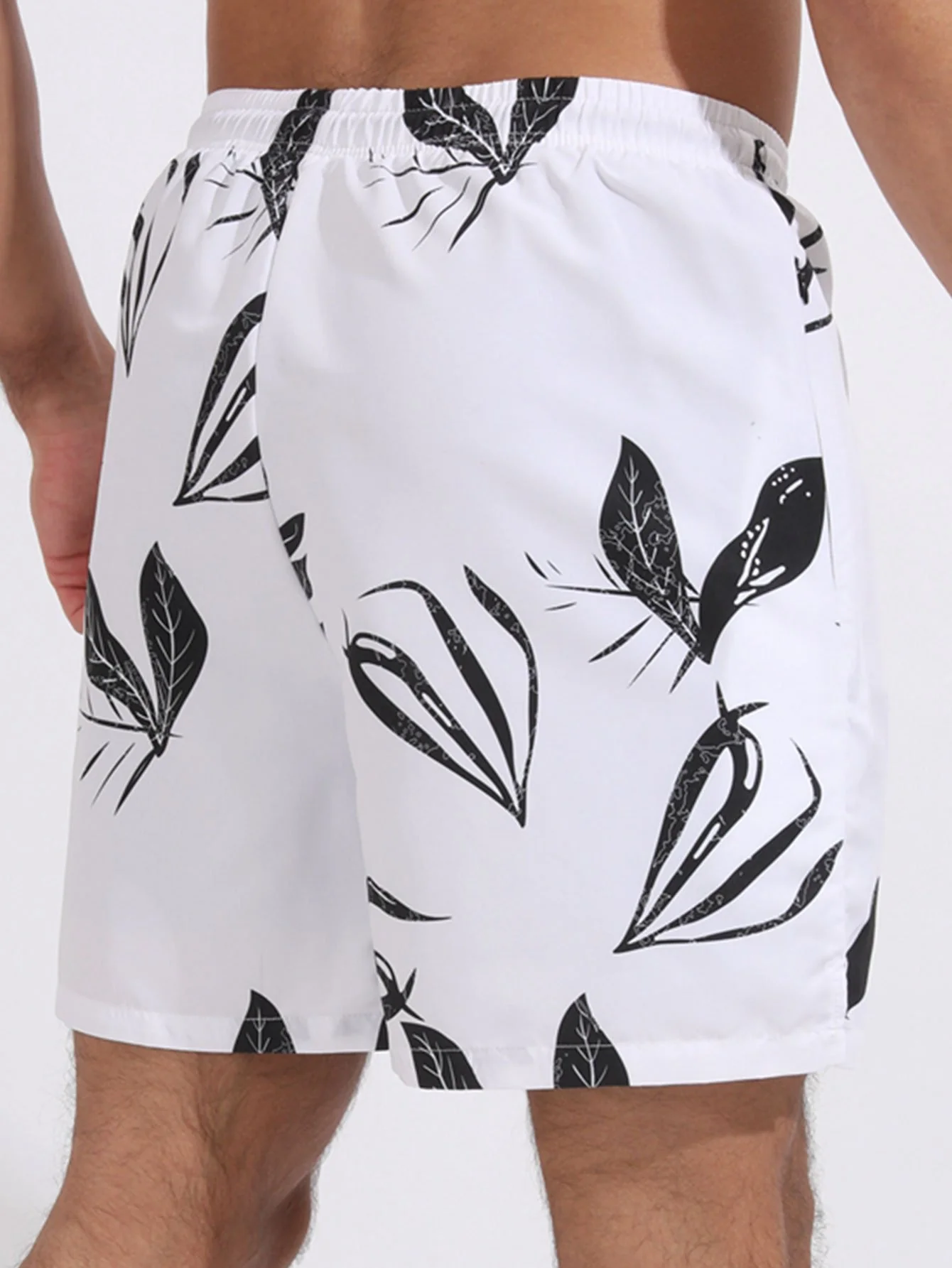 Blattdruck-Badehose mit Kompressionsfutter - Image 4