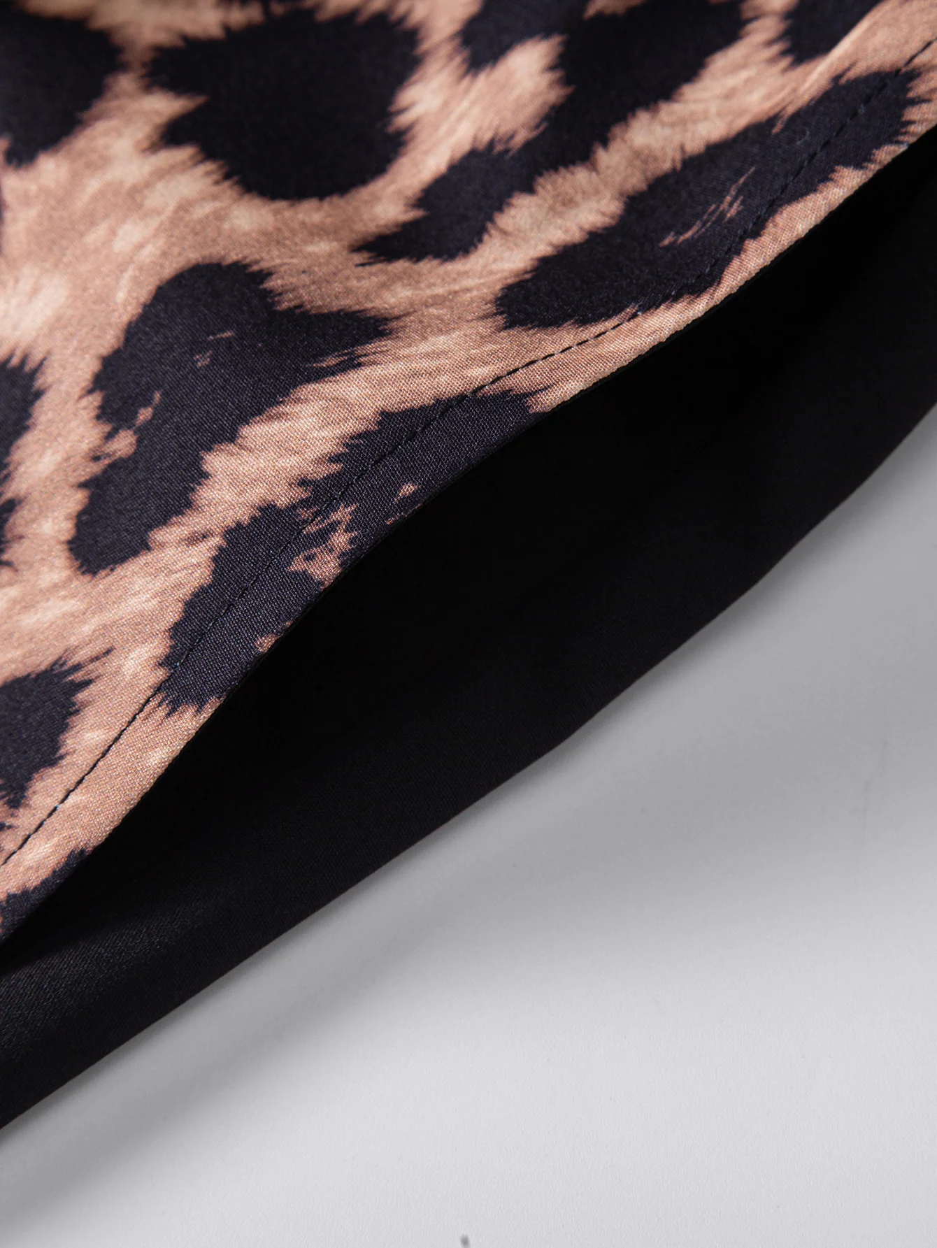 Leopard Print Patchwork 6" Shorts - Image 6