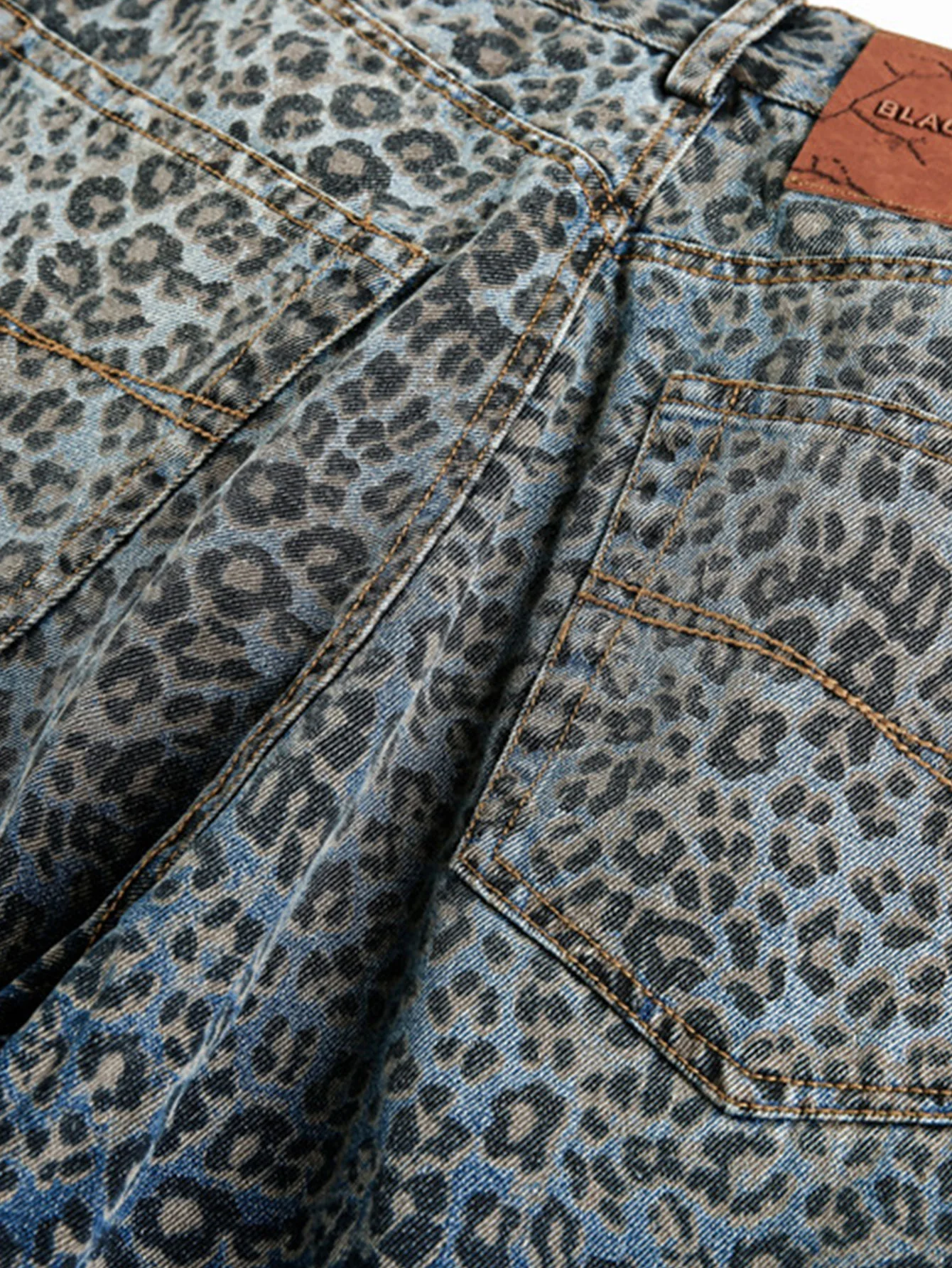 Leopardenmuster gewaschene distressed Denim Baggy-Hose - Image 7