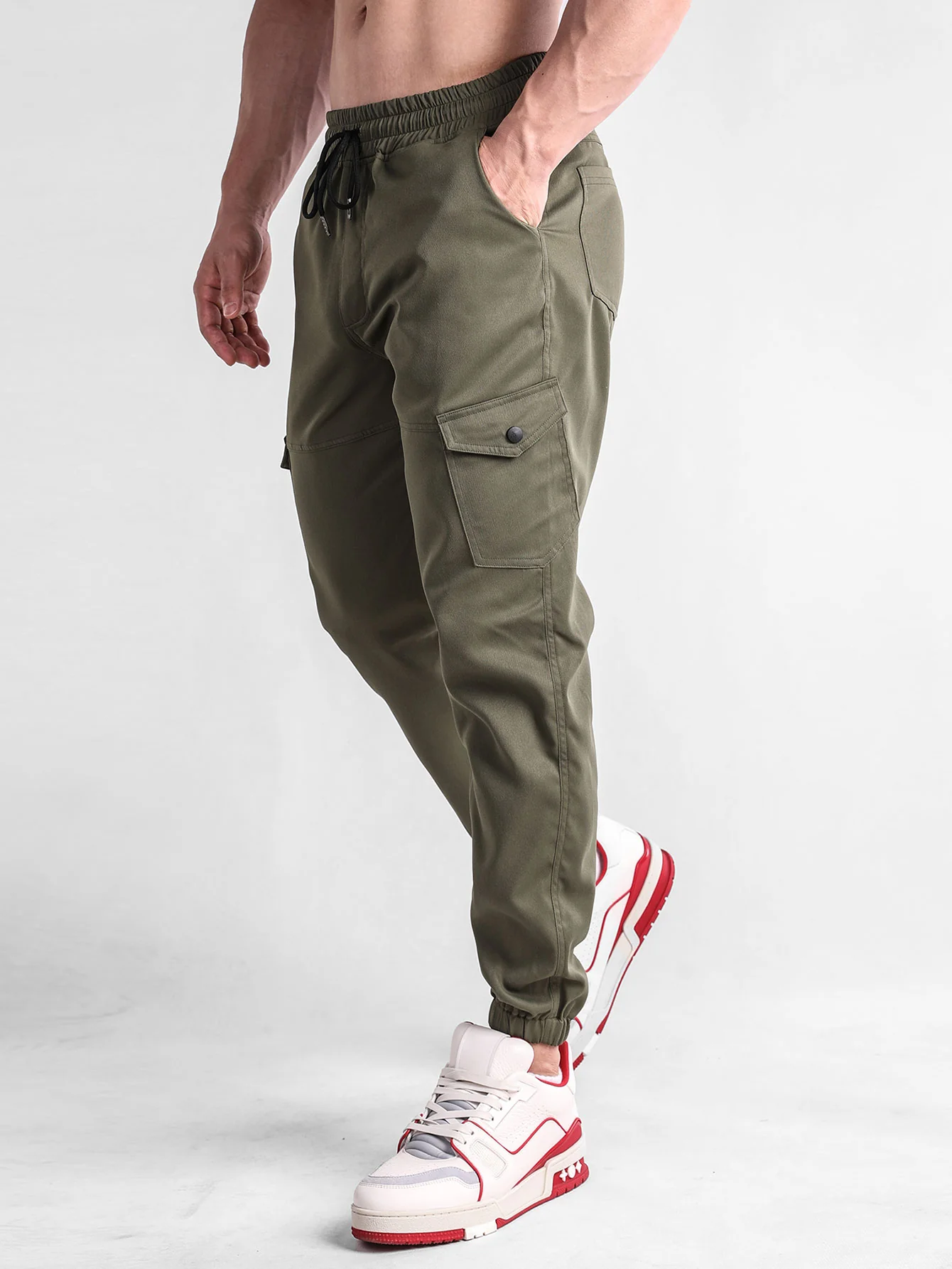 Langer, strukturierter Kapuzenpullover & Chino Cargo Jogginghosen - Image 15