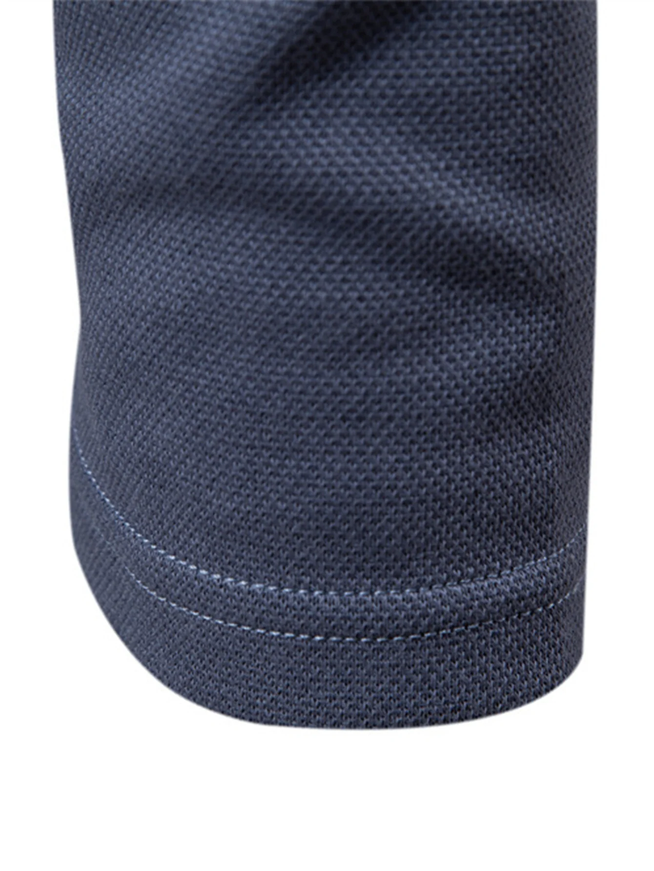 Langärmliges Poloshirts mit V-Ausschnitt - Image 8