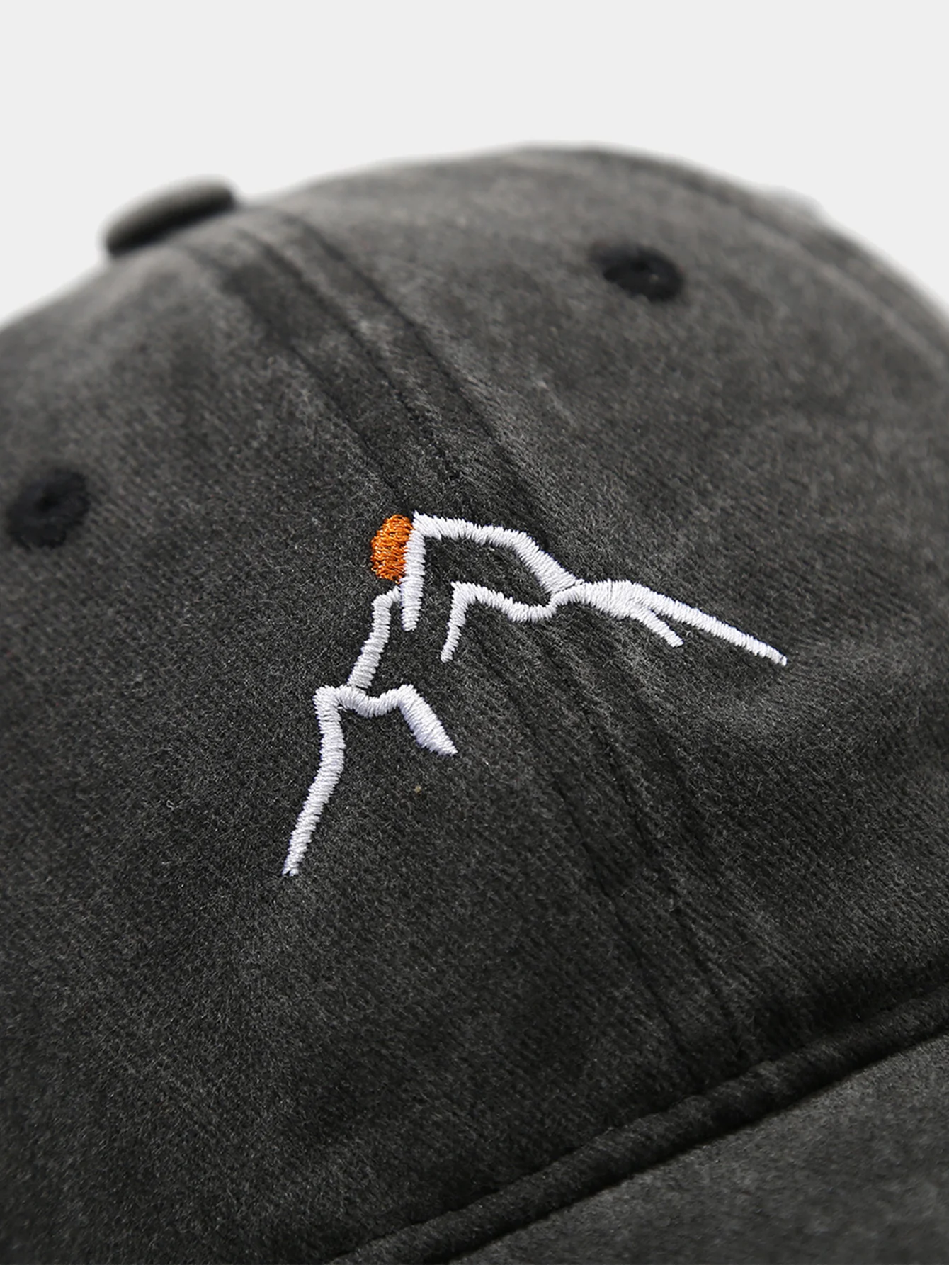 Bestickte gewaschene abgenutzte Baseballkappe mit Bergmotiv - Image 8