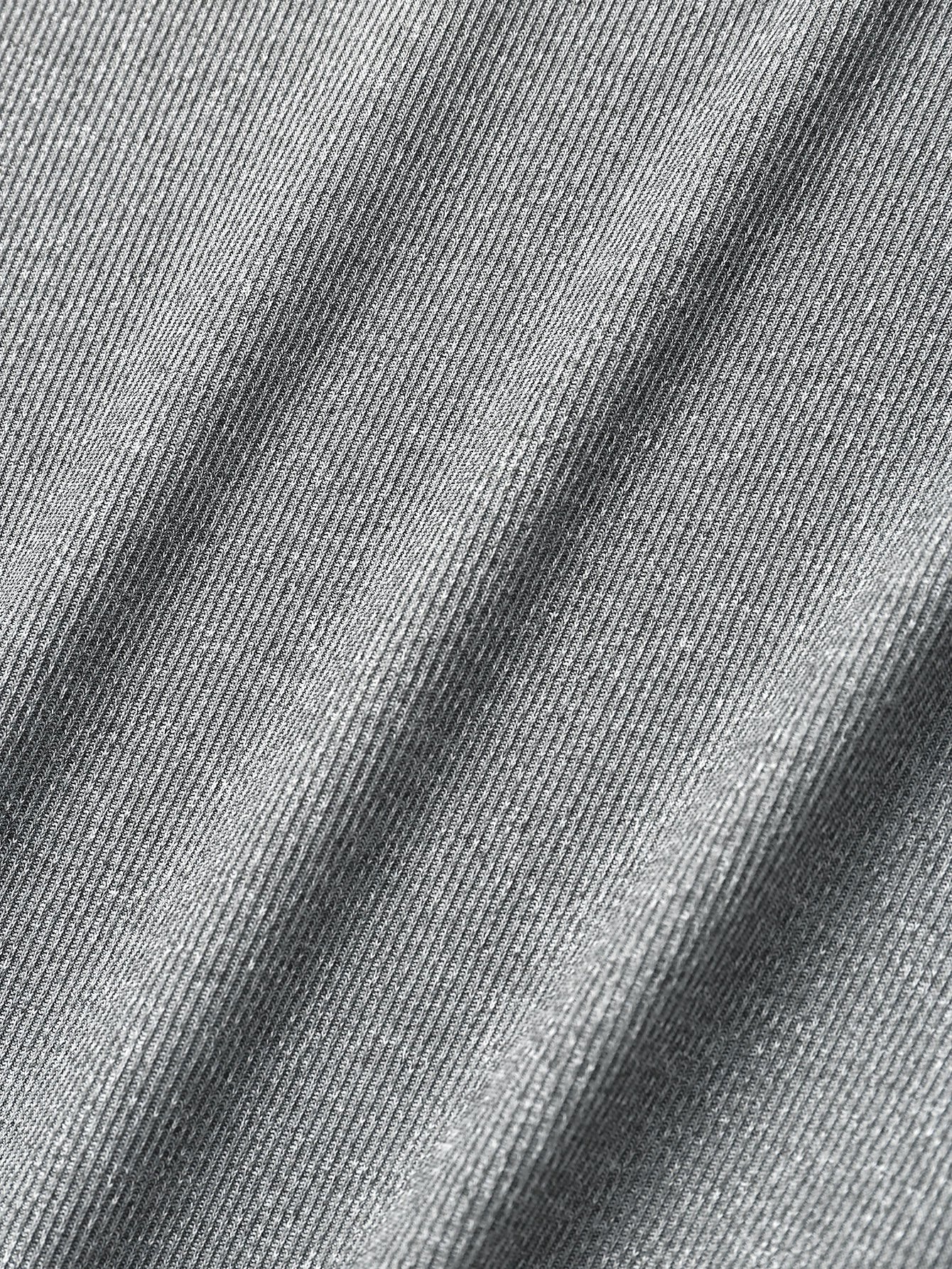 Muscle Fit Paneled Texturiertes T-Shirt - Image 11
