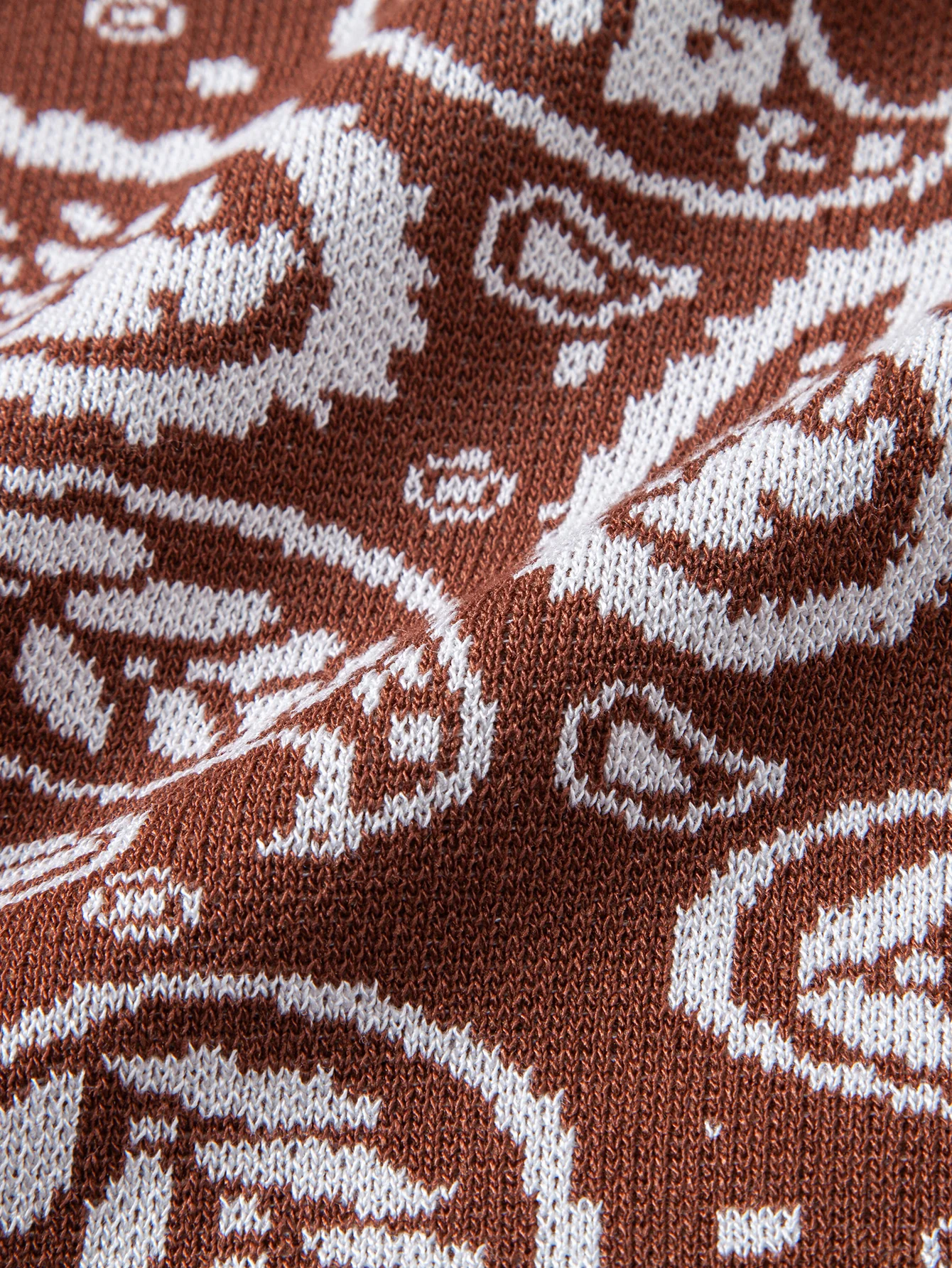 Paisley Button Up Knit Shirt & Knit Shorts - Image 18
