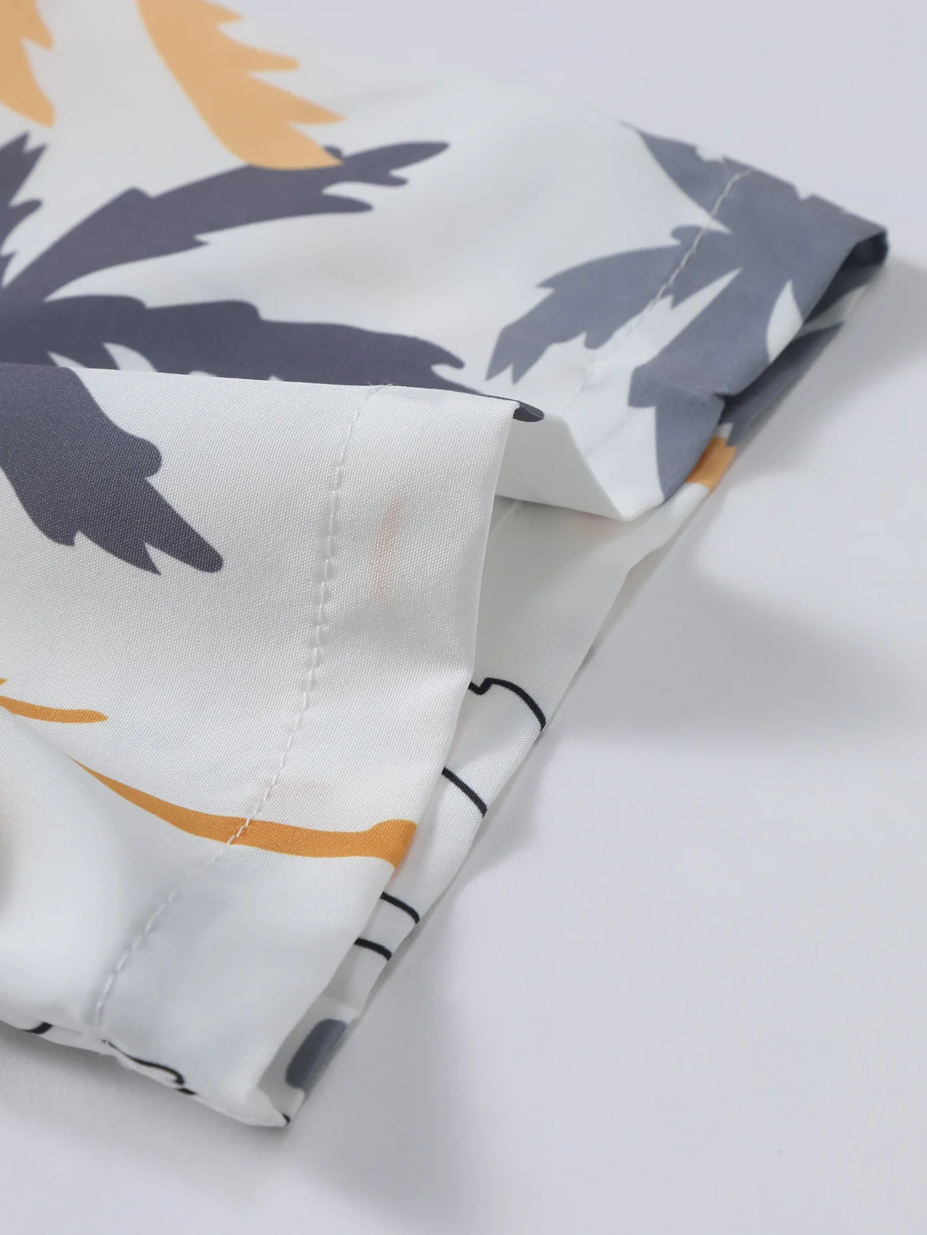 Palm Tree Print Button Up Shirt - Image 4