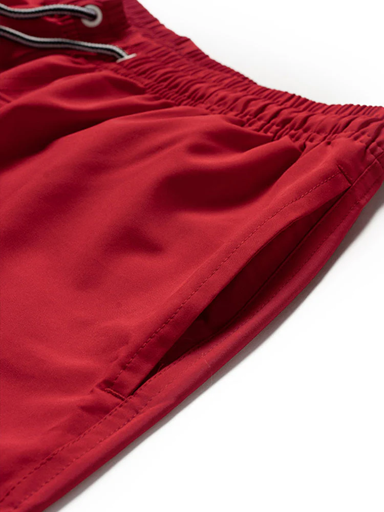 Palmenbaum Roter Hintergrund Druck Übergröße T-Shirt & Badehosen - Image 7