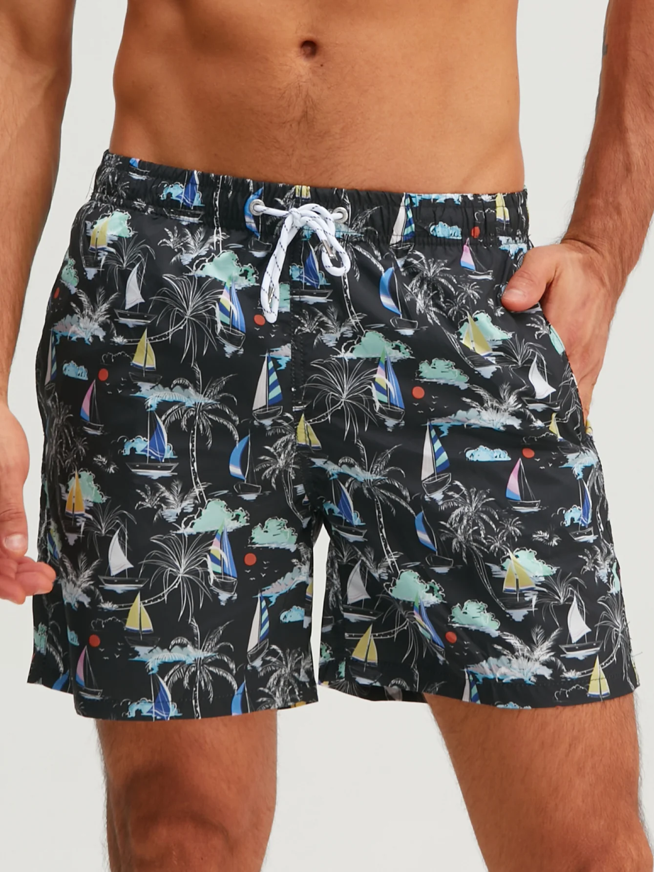 Palmenbaum Segelboot Druck Badehose - Image 9