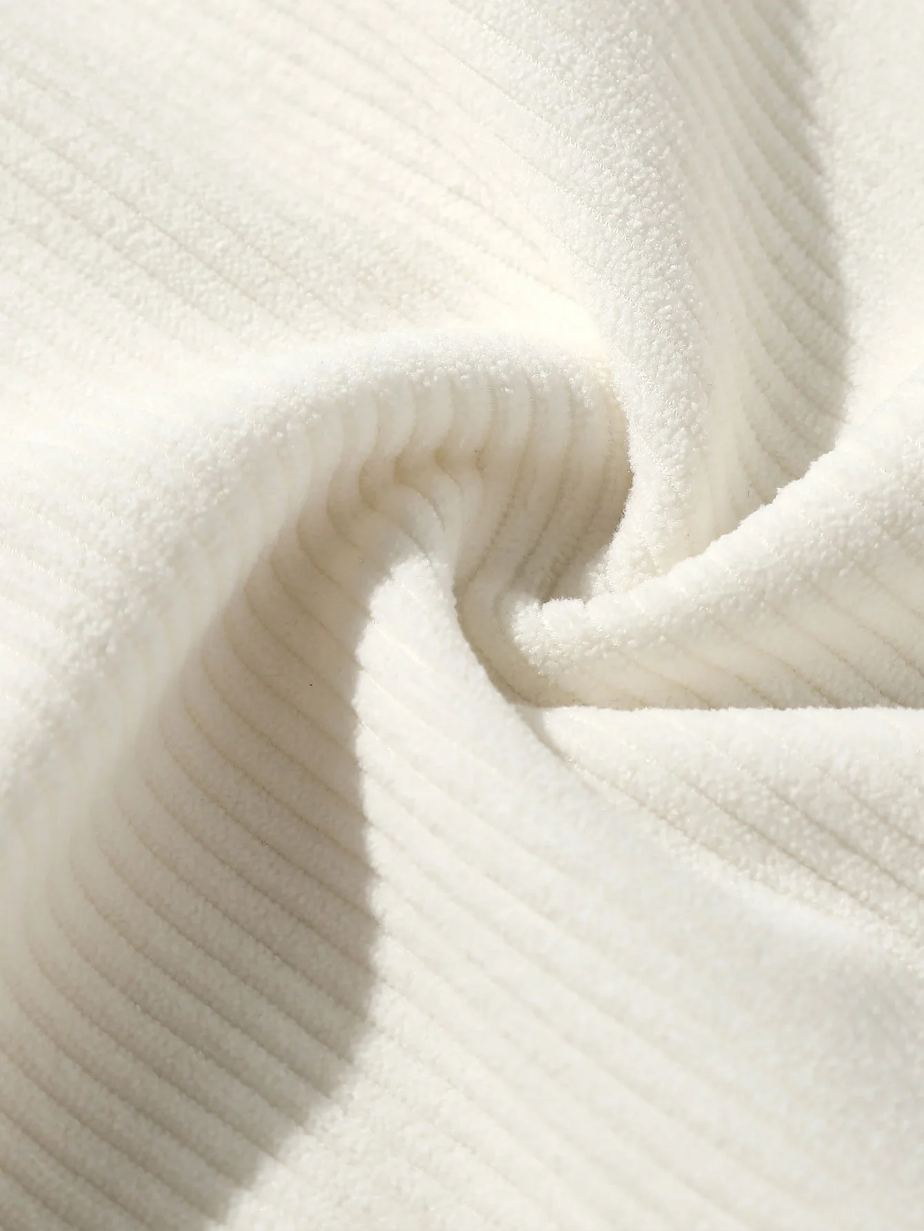 Hoodie mit gepanelten Cordstoff-Raglanärmeln - Image 12